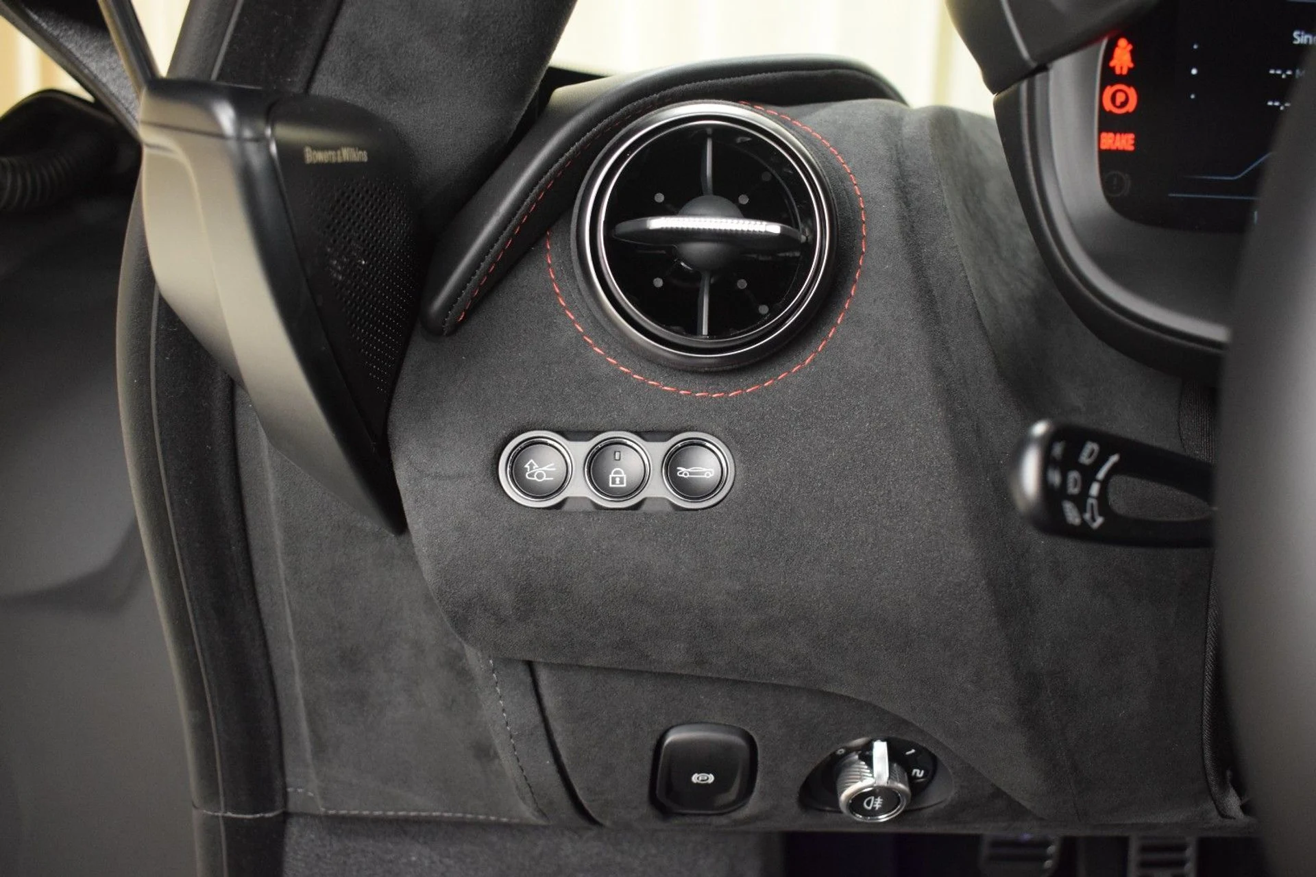 mph025_3067376131_295b52d396b8ca0e08e971a1f47a2a1bx_2b1423b0cd