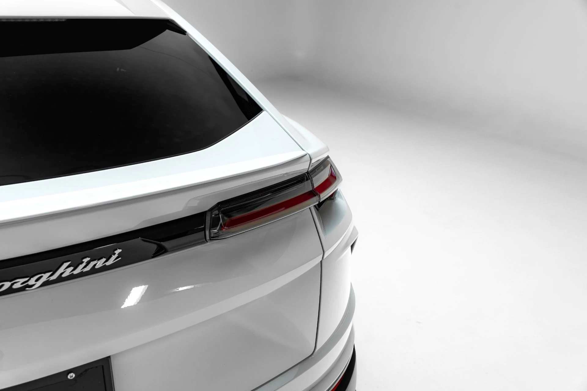 mph025_3072052597_Used_2020_Lamborghini_Urus_1780965470_3fcfc852af
