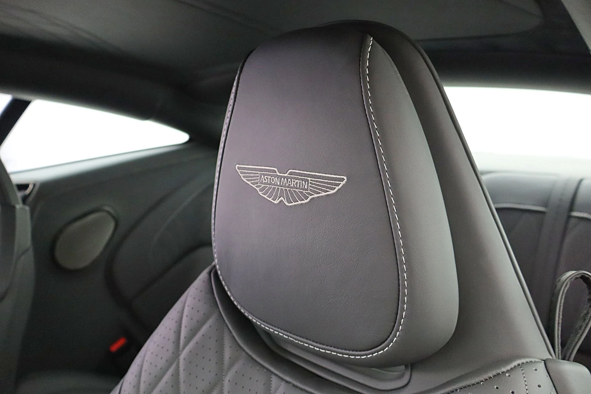 mph025_3078212249_Used_2024_Aston_Martin_DB_12_Coupe_LEASE_OPTIONS_AVAILABLE_882642ee58