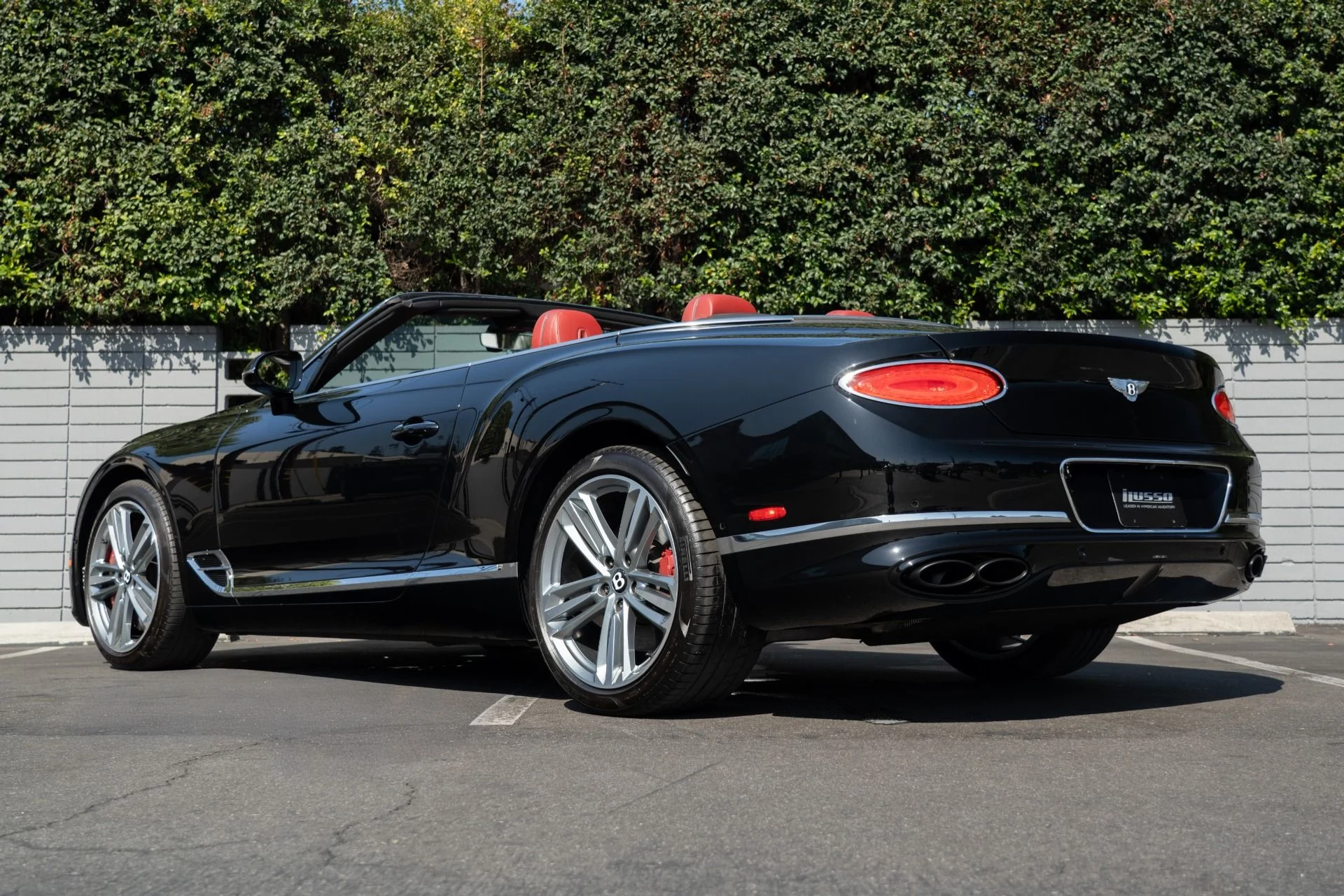 mph025_3078745633_Used_2023_Bentley_Continental_GTC_V8_1755892856_d9cf1ce66c
