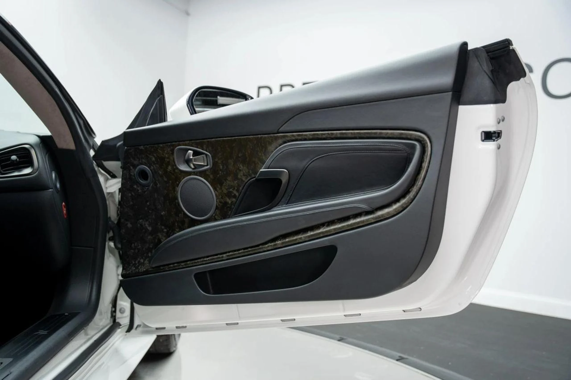 mph025_3080349266_53d7f79663716bed3b4a91c287b18225_2c662060a0