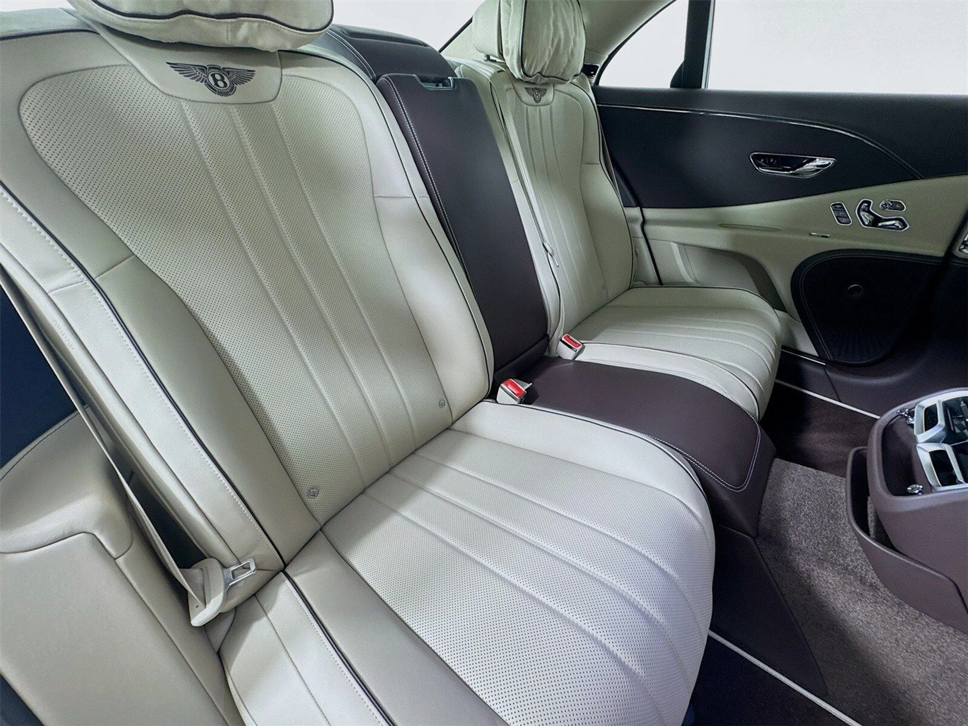 mph025_3080765400_c9f81c4741a1c7e11fb0cca6bd20588cx_a646859a05