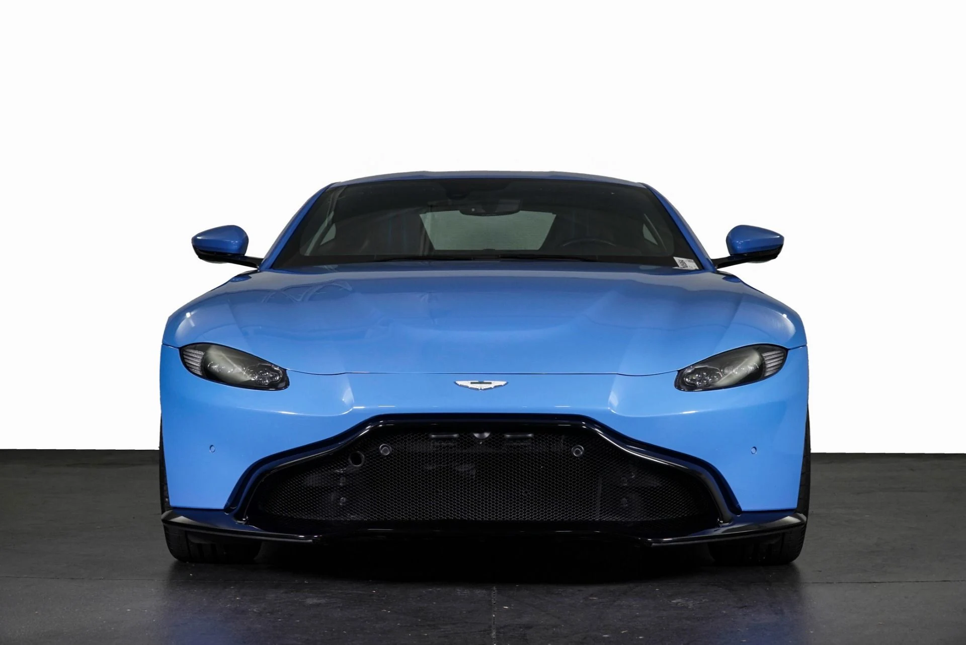 mph025_3086329395_Used_2021_Aston_Martin_Vantage_1770366066_e9f848ea56