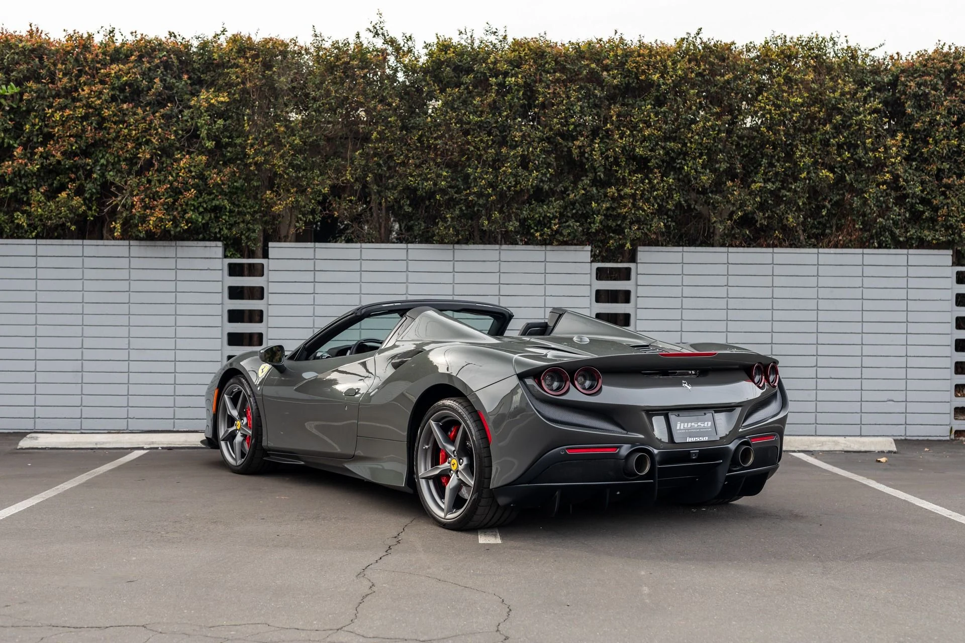 mph025_3086508474_Used_2021_Ferrari_F8_Spider_1734052242_7f45d3c39c