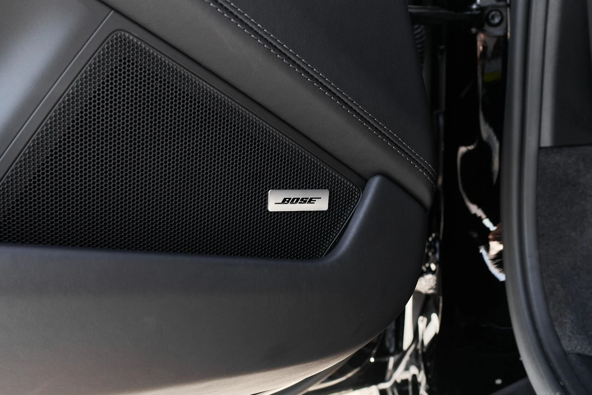 mph025_3087525429_Used_2024_Porsche_911_Turbo_1765937781_d942d2cdfa