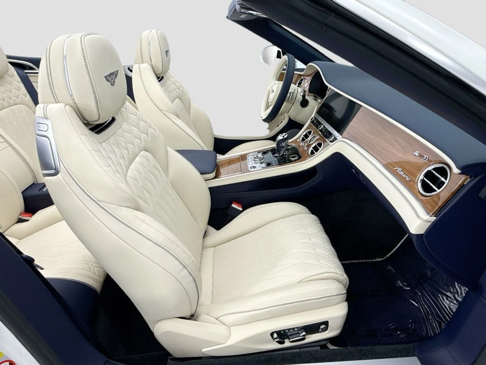 mph025_3097671014_new_2026_bentley_continental_gtc_8119_22995386_26_1024_d130a3ad93