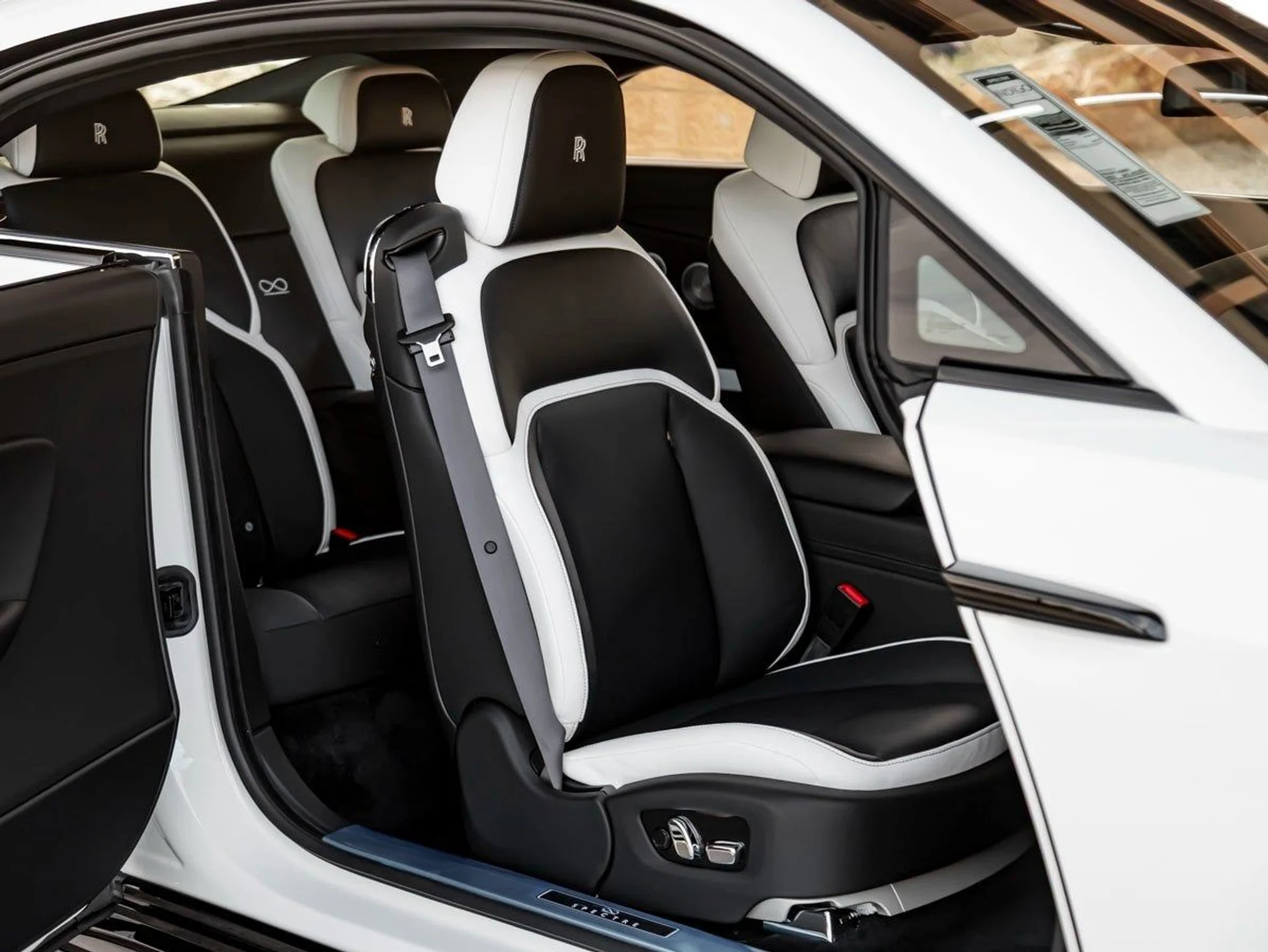 mph025_3105867571_26_642dc9dbe8