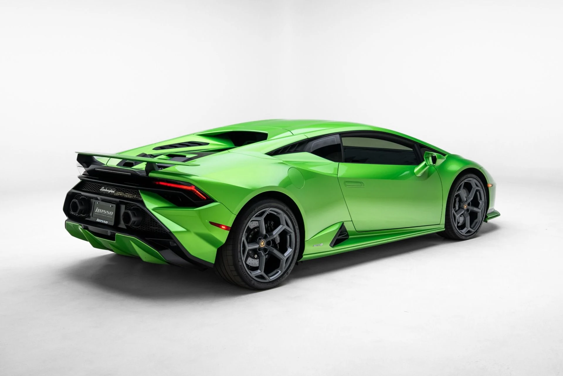 mph025_3106099719_Used_2023_Lamborghini_Huracan_Tecnica_1775770975_0077e6d716