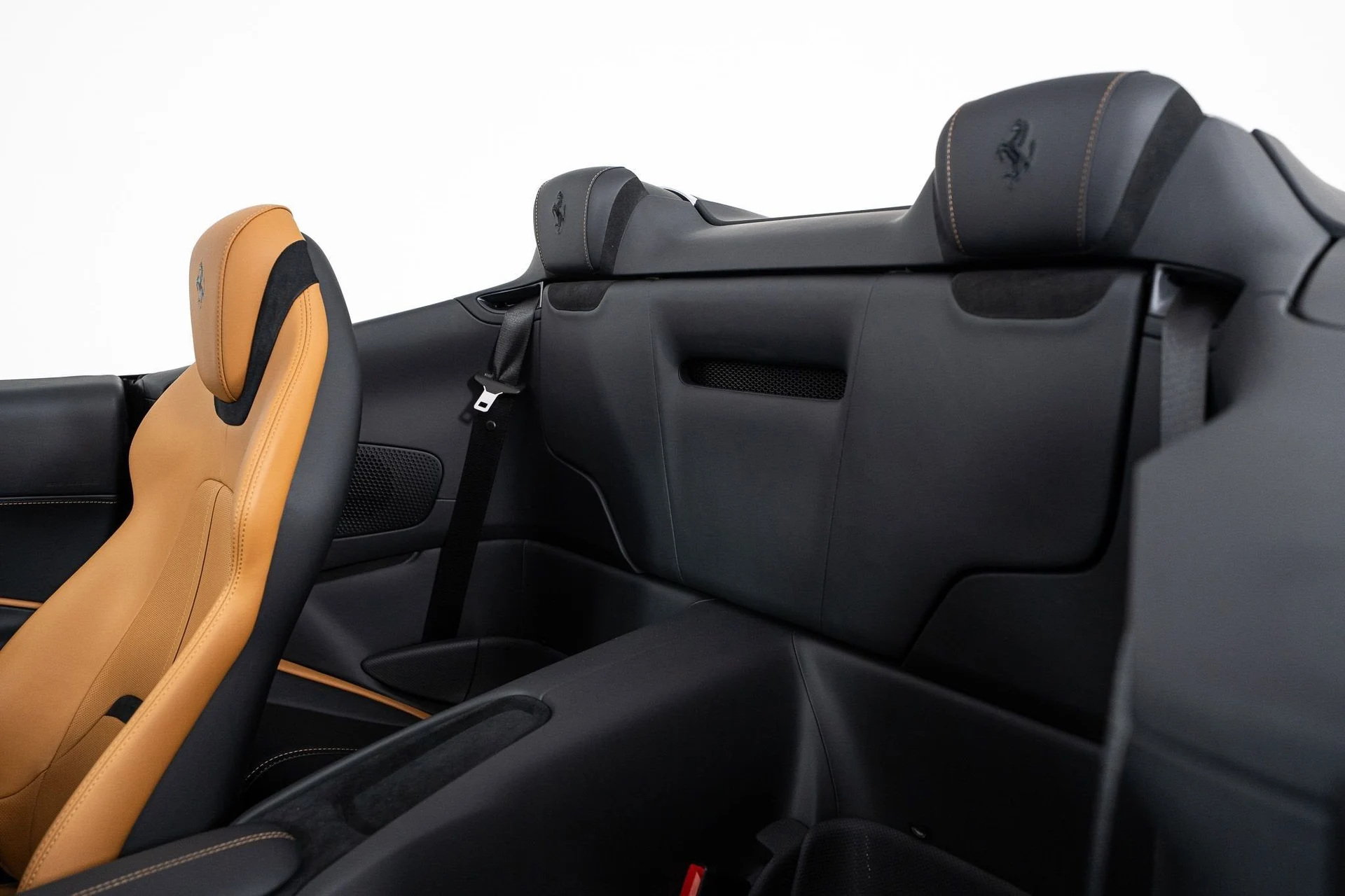 mph025_31125879_67af312783524eb88e09b6fb156dc5c3_c5cb118530