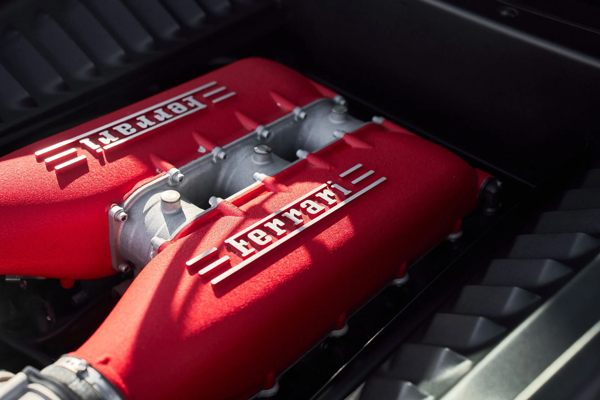 mph025_3130408056_Used_2013_Ferrari_458_Italia_Base_1764783131_a3e96b98ca