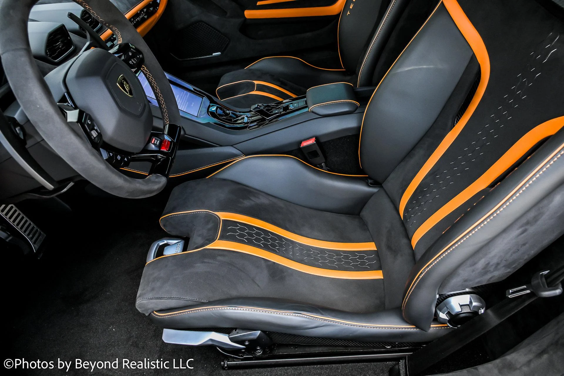 mph025_3131090582_Used_2024_Lamborghini_Huracan_Tecnica_1757145925_c2d3f7c5f0