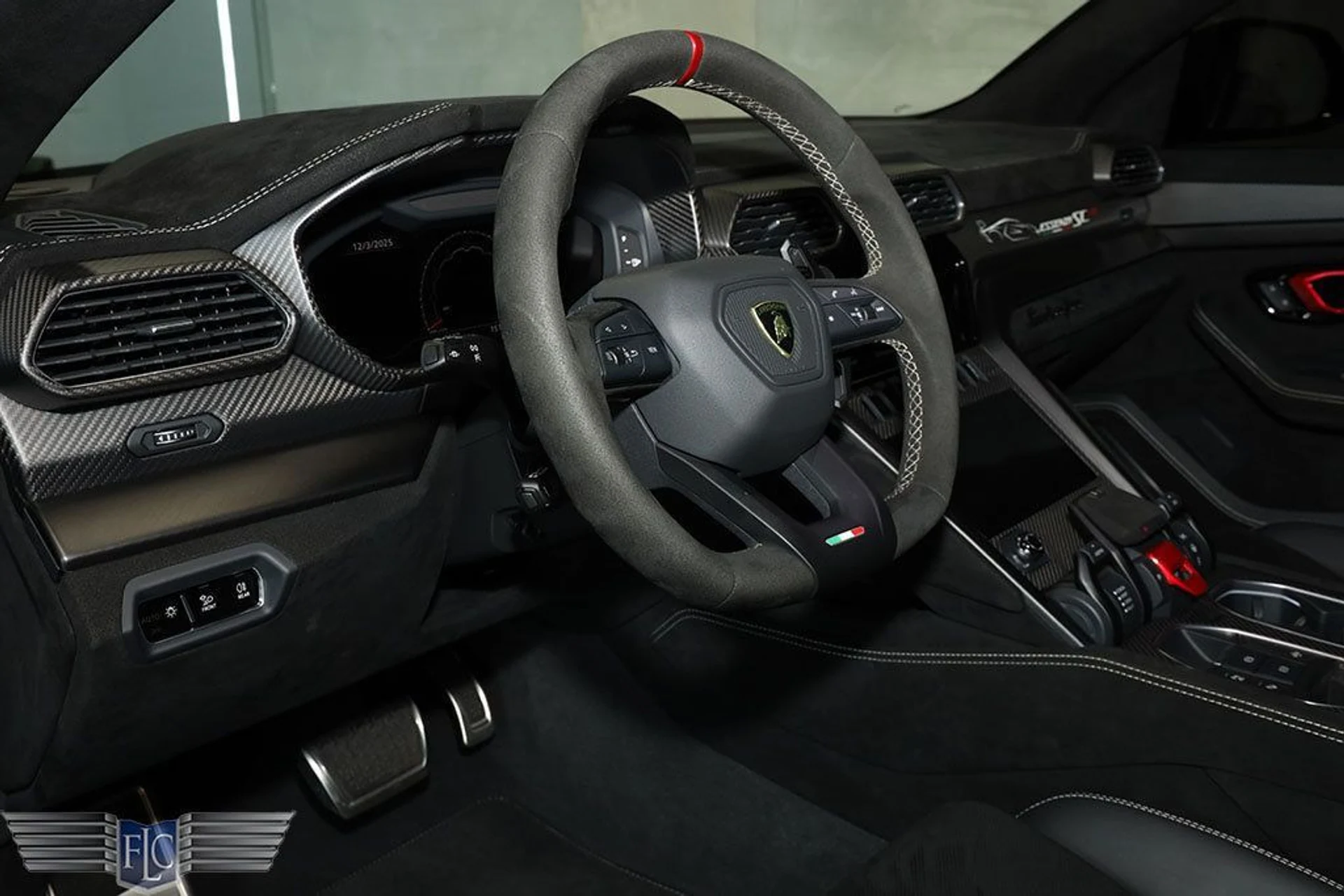 mph025_3141894242_used_2023_lamborghini_urus_performanteawdessenzascv12_9689_22954782_26_1024_7451d8bf38