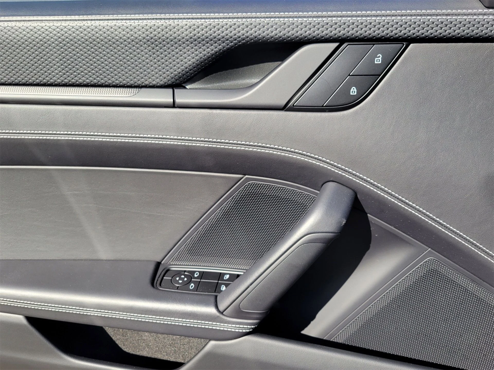 mph025_314425958_0ceb47643aa7691d06218d1257dcacb3_a70488f578