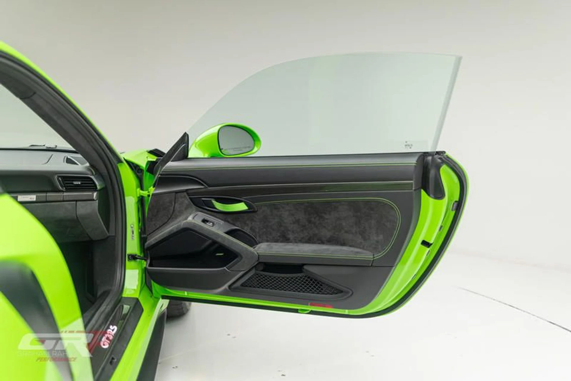 mph025_3154843518_3_DC_9_CE_75_DA_52_47_C7_A468_381_F241_A5_AD_4_5eca4e986d