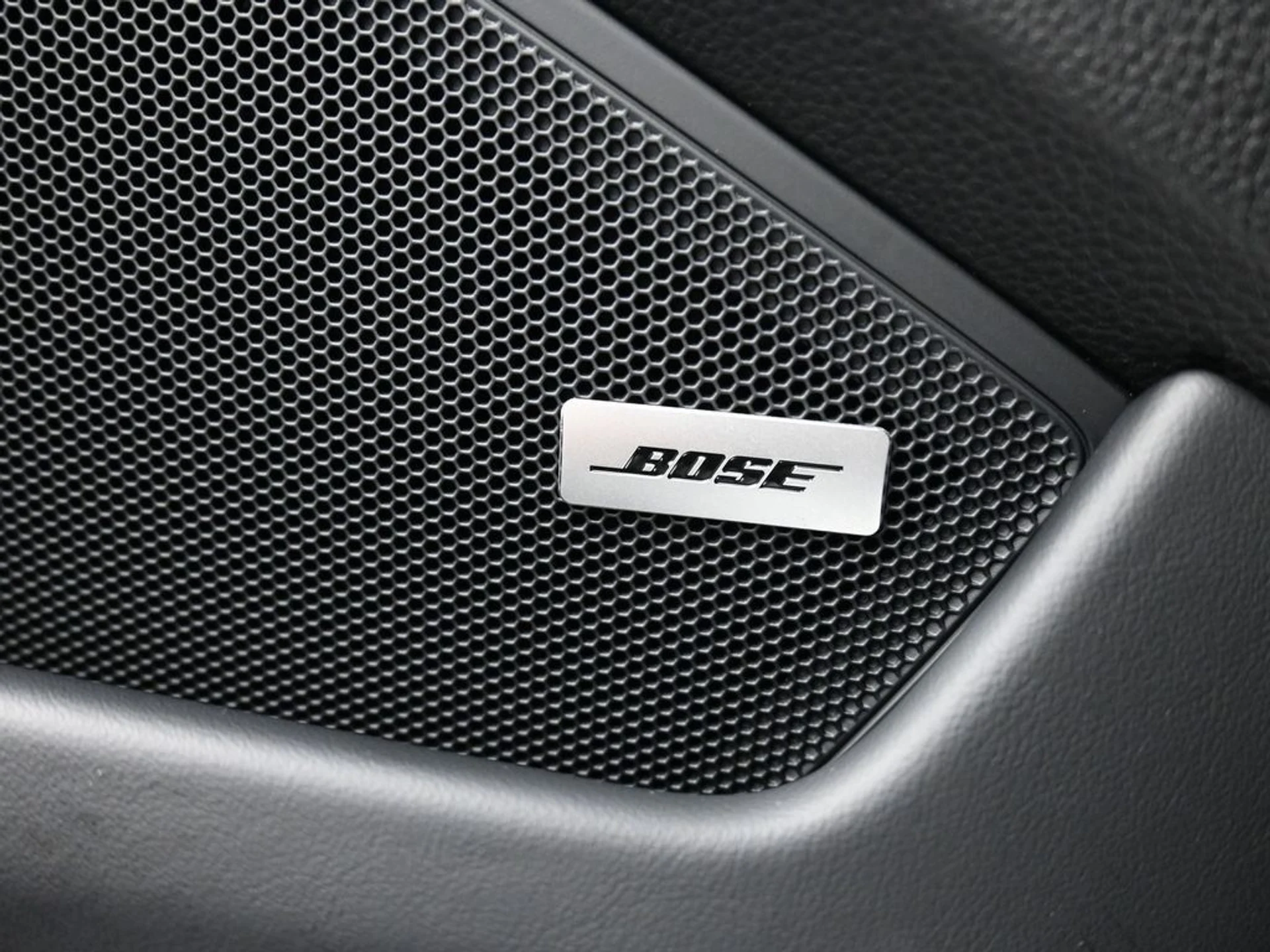 mph025_3160320614_a91e148c203b6415aac9b7ff75961348_143f783156