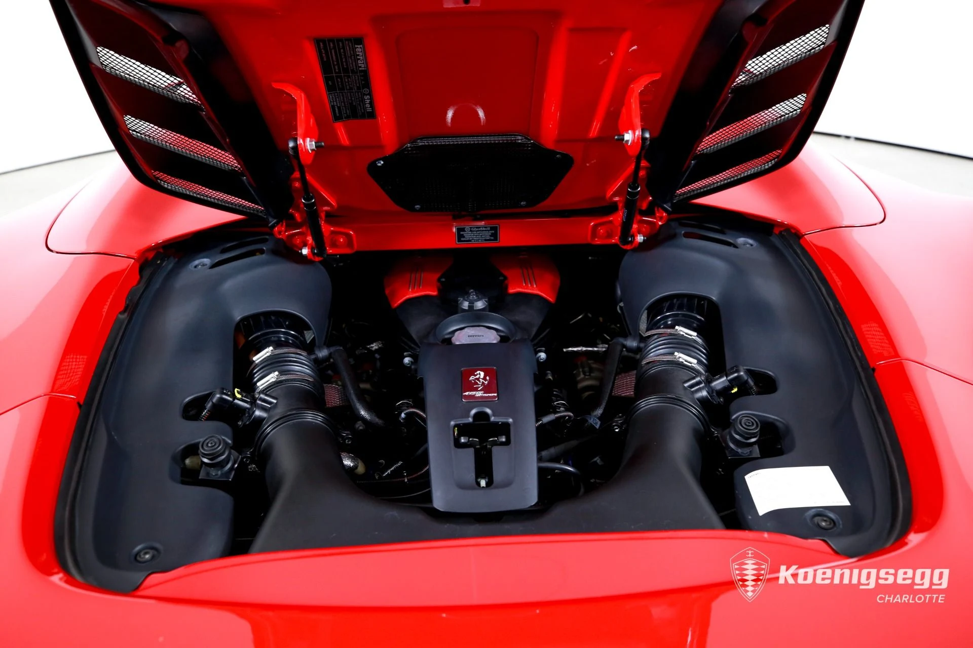 mph025_3161143551_Used_2019_Ferrari_488_Spider_1782837651_f079ee8403