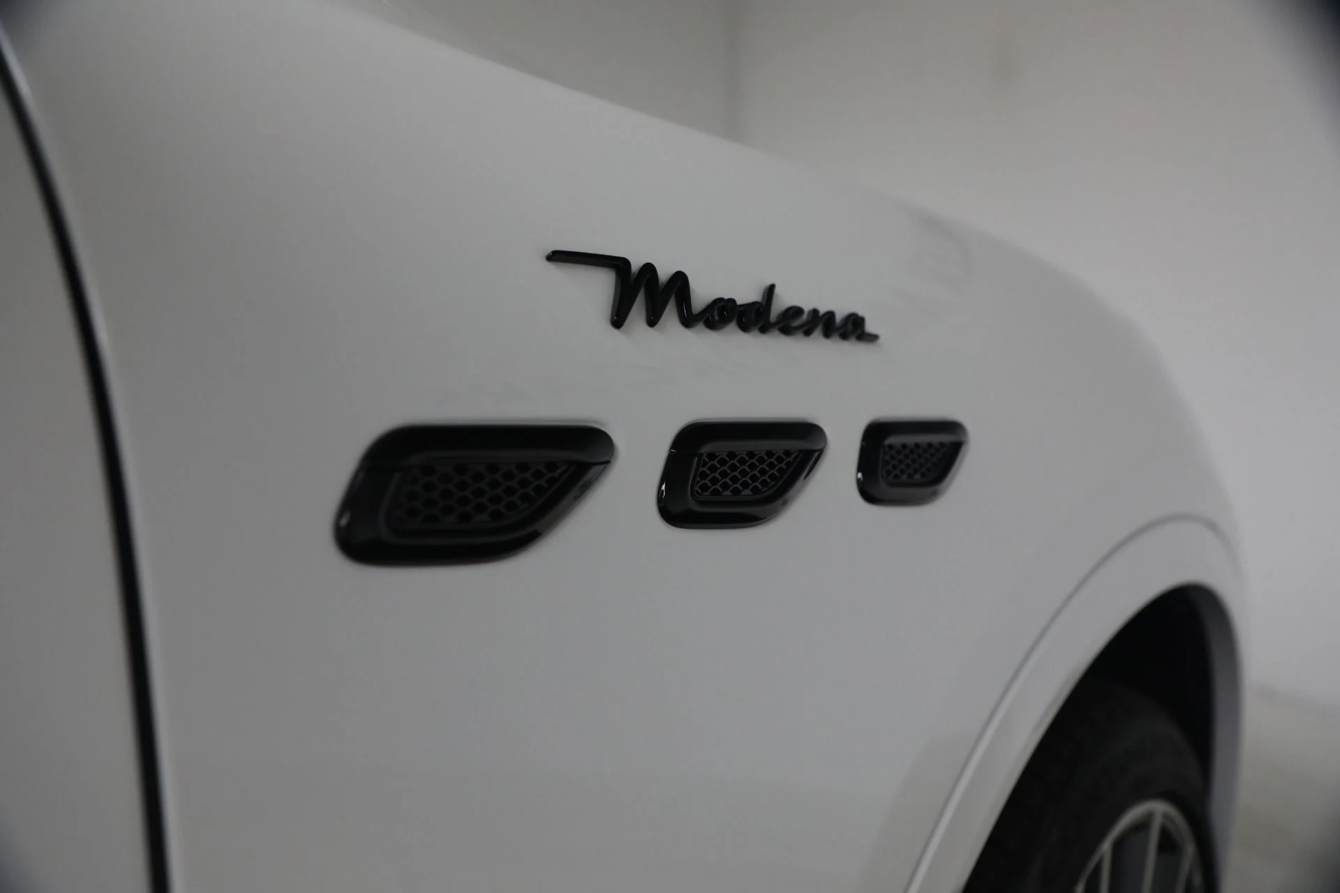 mph025_3172935259_New_2027_Maserati_Grecale_Modena_V6_1792096456_fa48ed0870