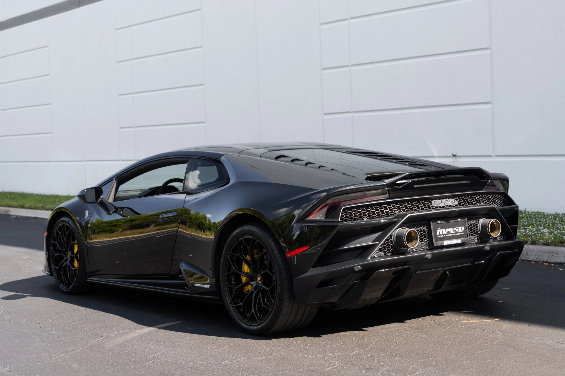 mph025_317627074_Used_2022_Lamborghini_Huracan_EVO_1764129423_266ac22975