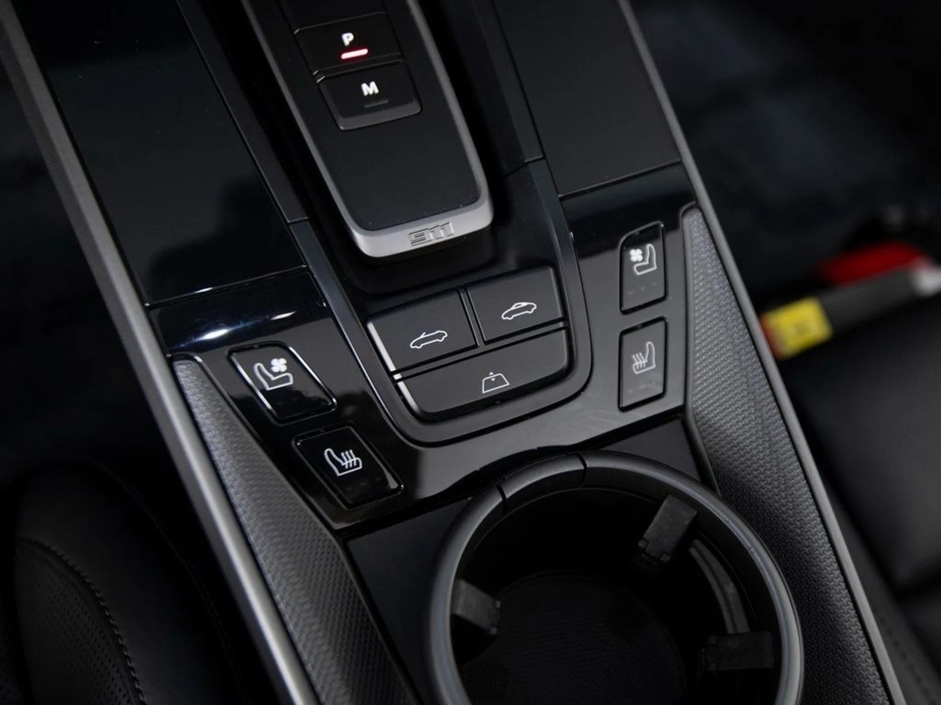 mph025_3177229788_88f992f4ed2ed566a2b4359a80dc8985x_d1c3461381