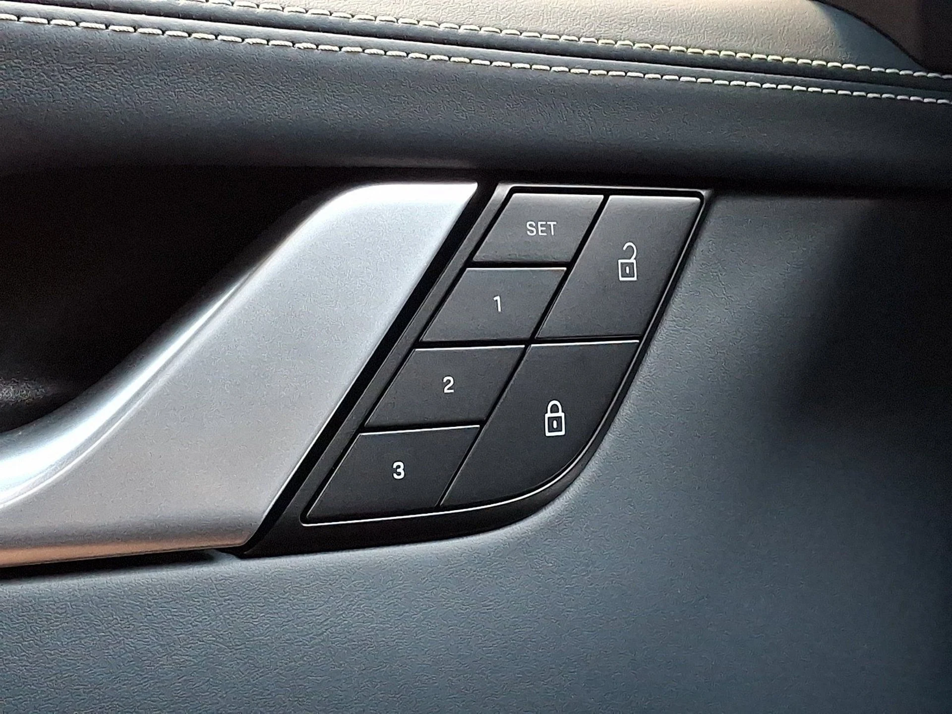 mph025_3181716642_c2f99c2b42760338164f607ae0fef512_2b4c5cb401