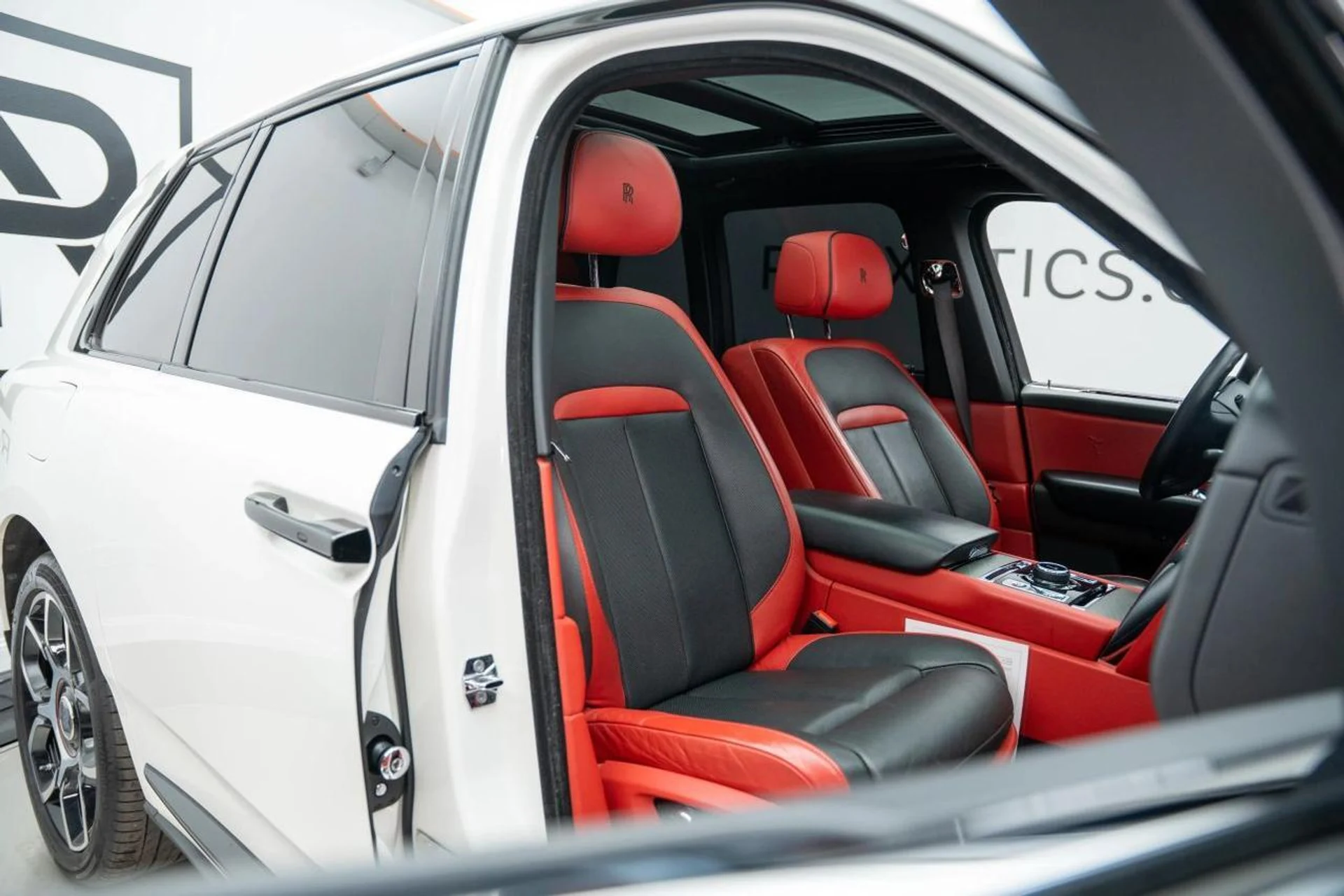 mph025_3192362816_2607b1e51a4a81de479691f735a6f5f3_d784ae779e