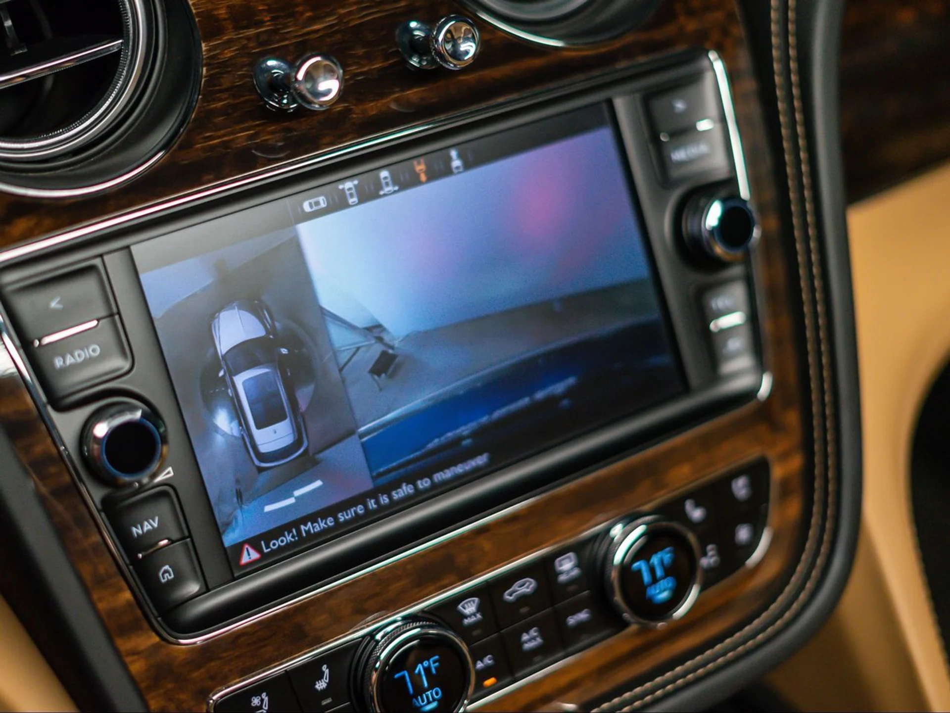 mph025_3193587465_f70e88066970ae555c1a17982c1db142_828bbd6437