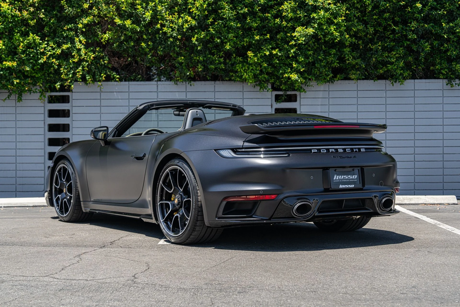 mph025_3198760454_Used_2025_Porsche_911_Turbo_S_1753733828_0403d887a1