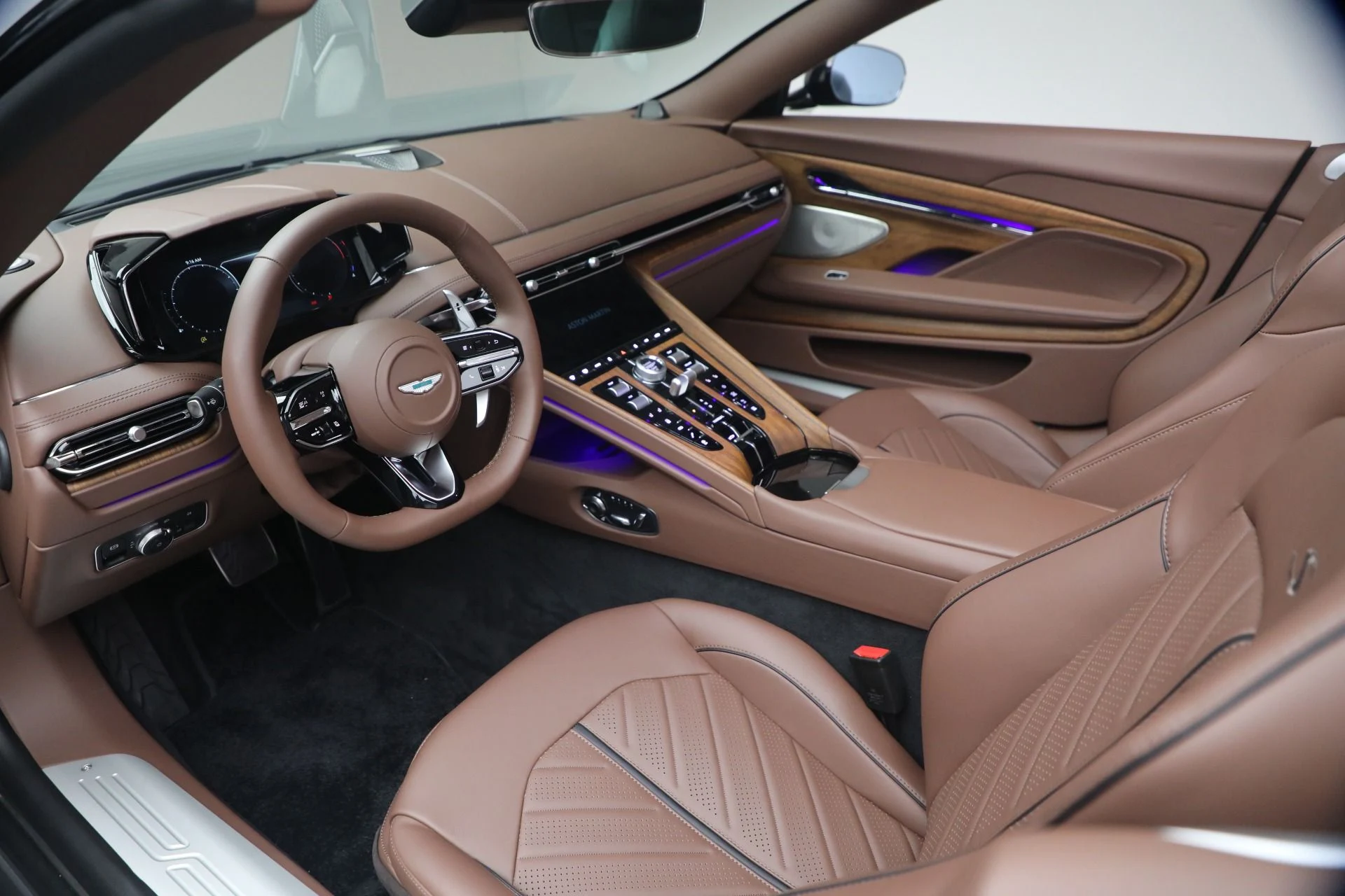 mph025_3200311449_New_2026_Aston_Martin_DB_12_S_Volante_1781361339_14592c7e0b