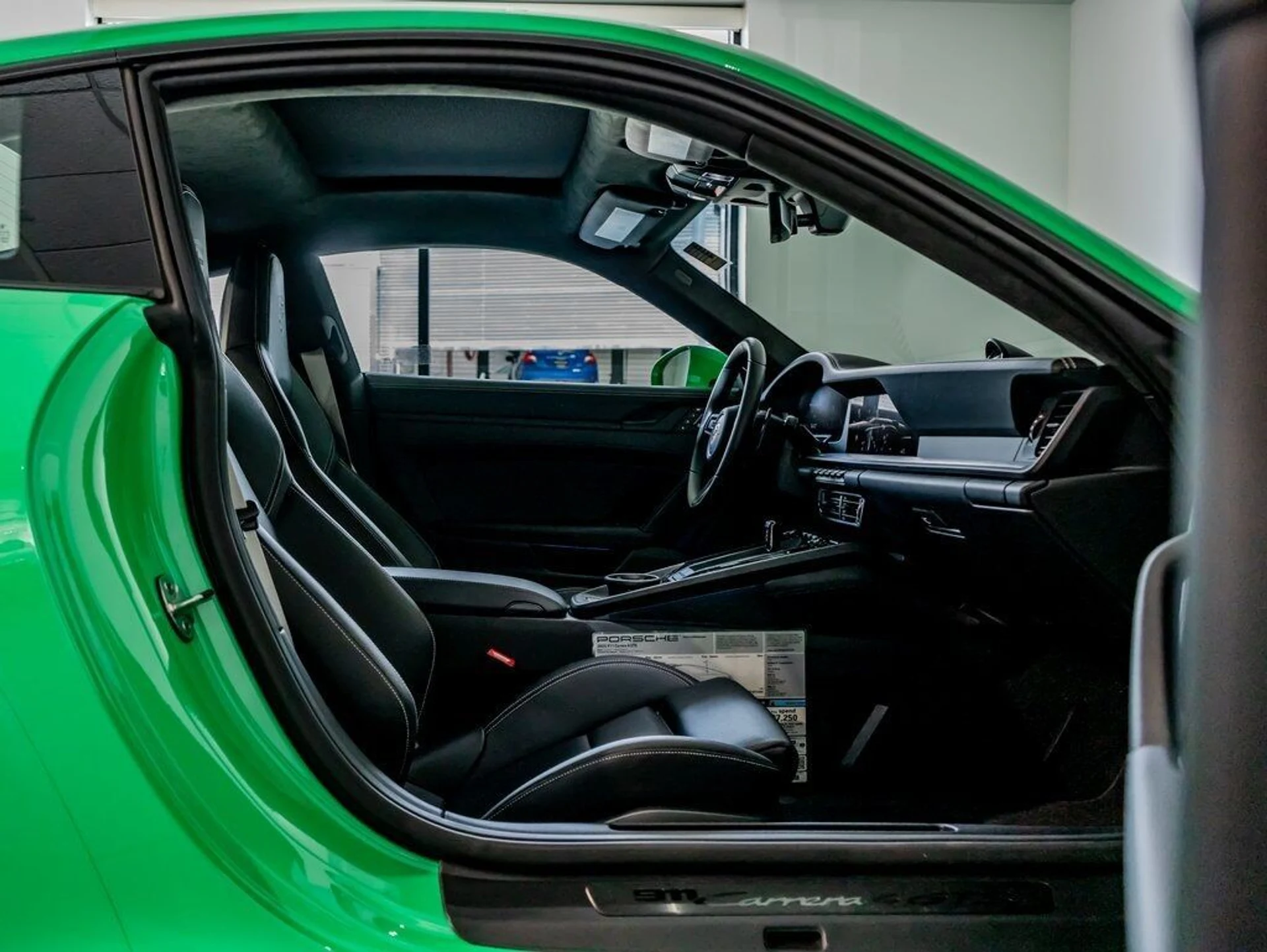 mph025_320117956_1763dc506f36ae669142ced3de66f6fc_339beaf769