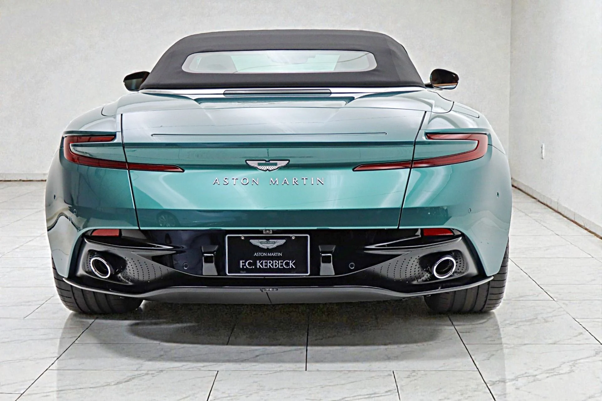 mph025_3203356447_New_2026_Aston_Martin_DB_12_Volante_850e22fdfe