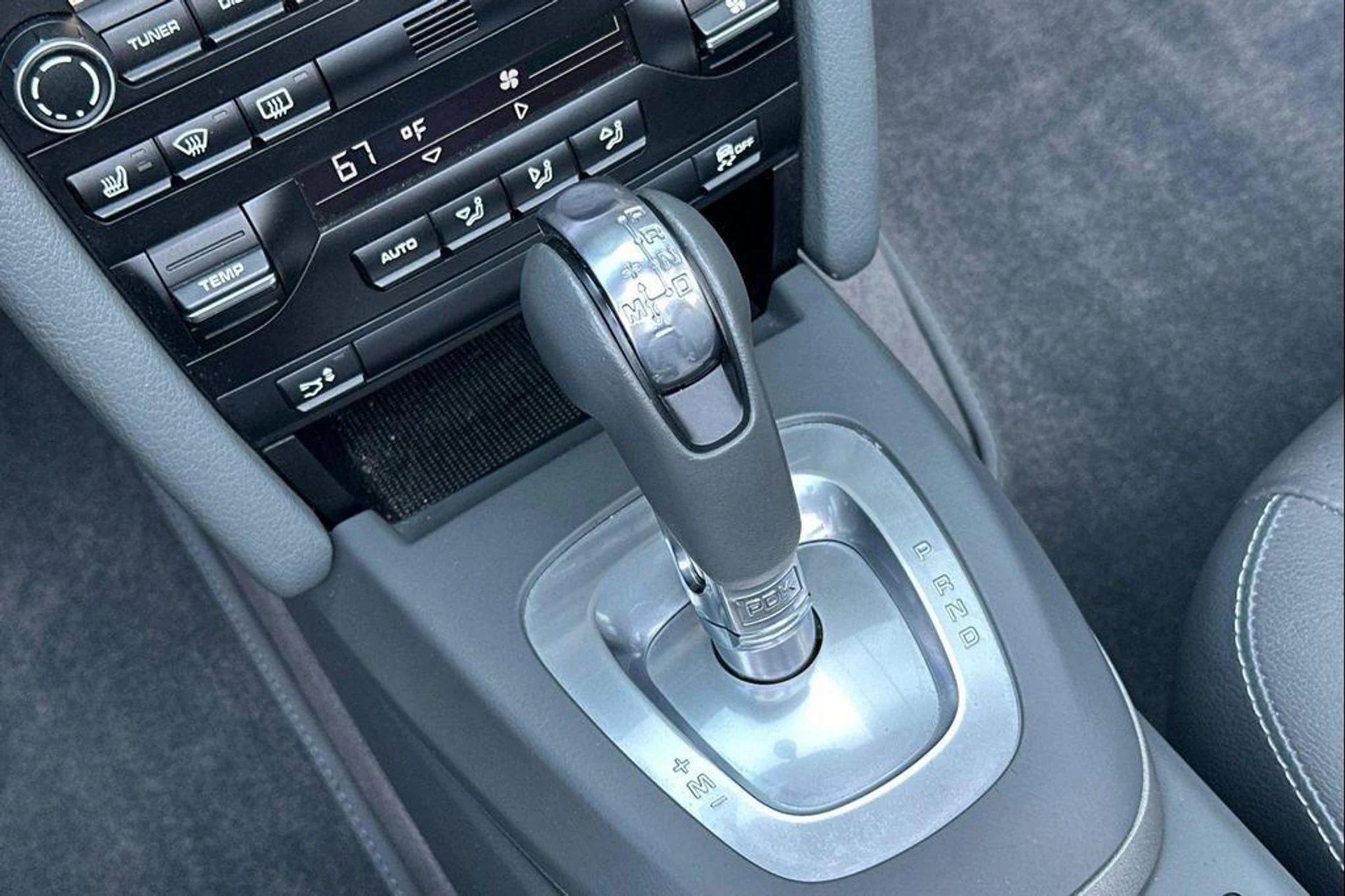 mph025_3217277744_t_C45em_H4s_Zv_Fw_Mw_Ch_Piy_UNUM_1y4_9c2648674b