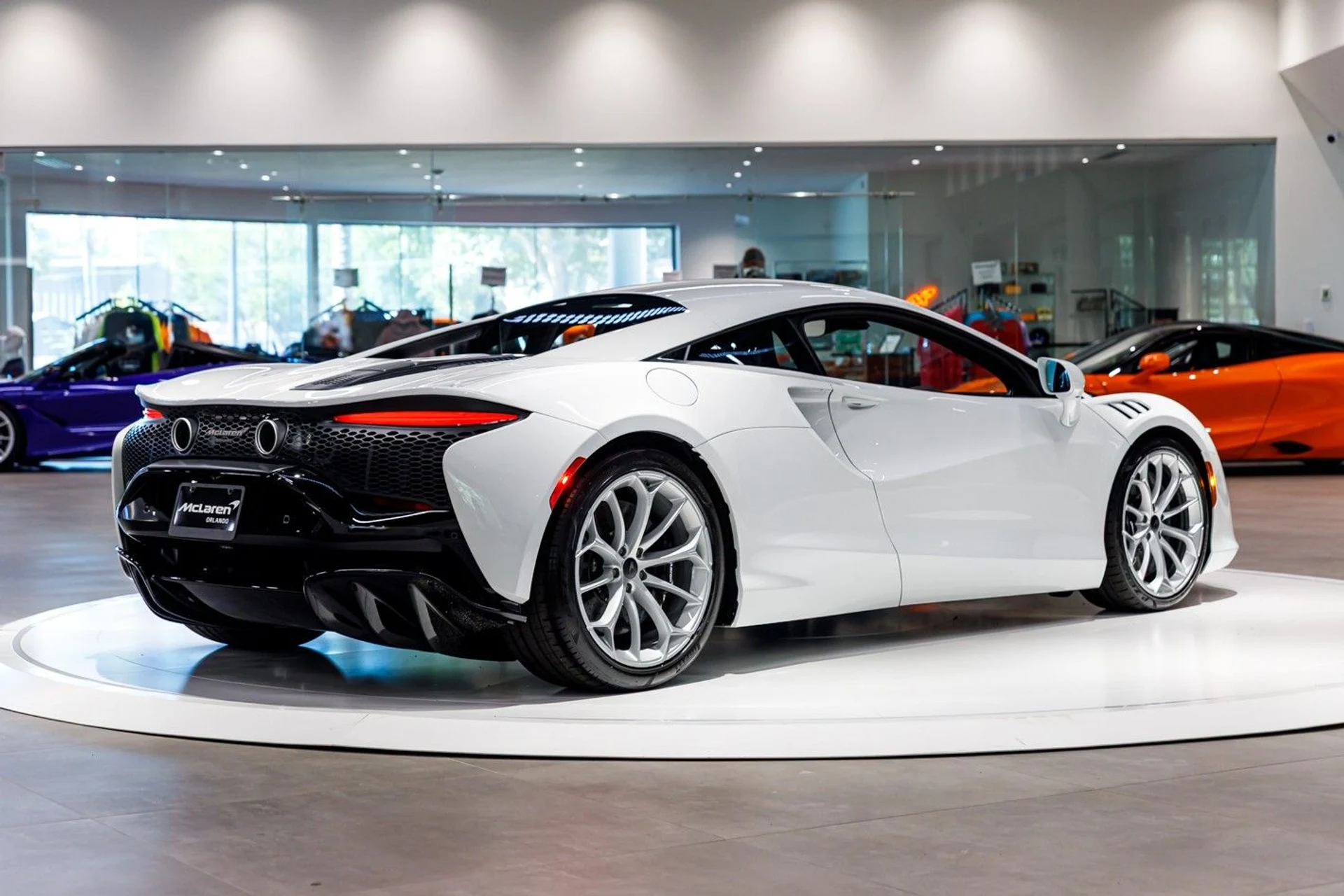 mph025_322012561_669_p26_l_e341fba458