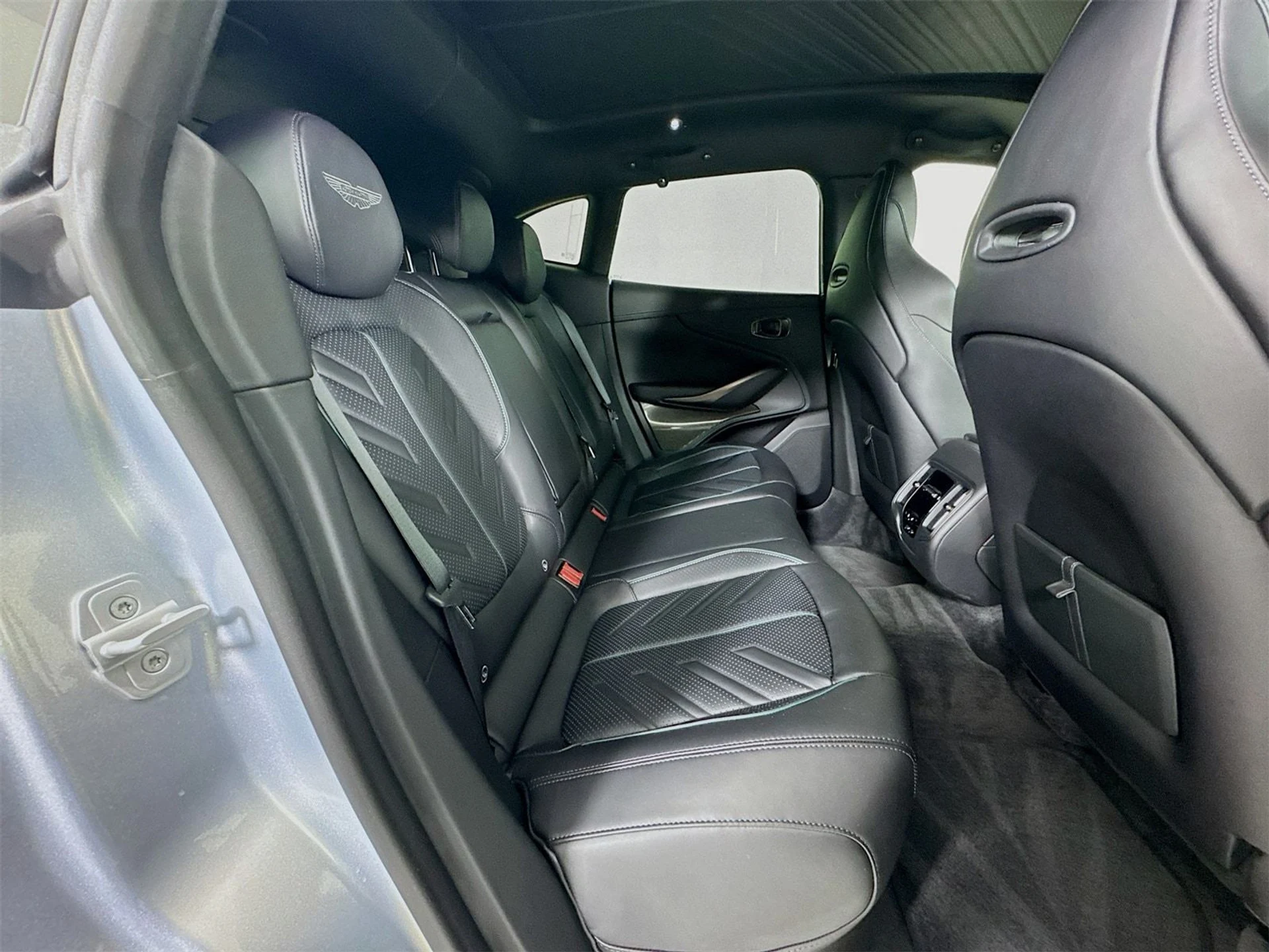 mph025_3222999465_43576c3319b31457de0a2e3d9283c755x_abc4c2ff65