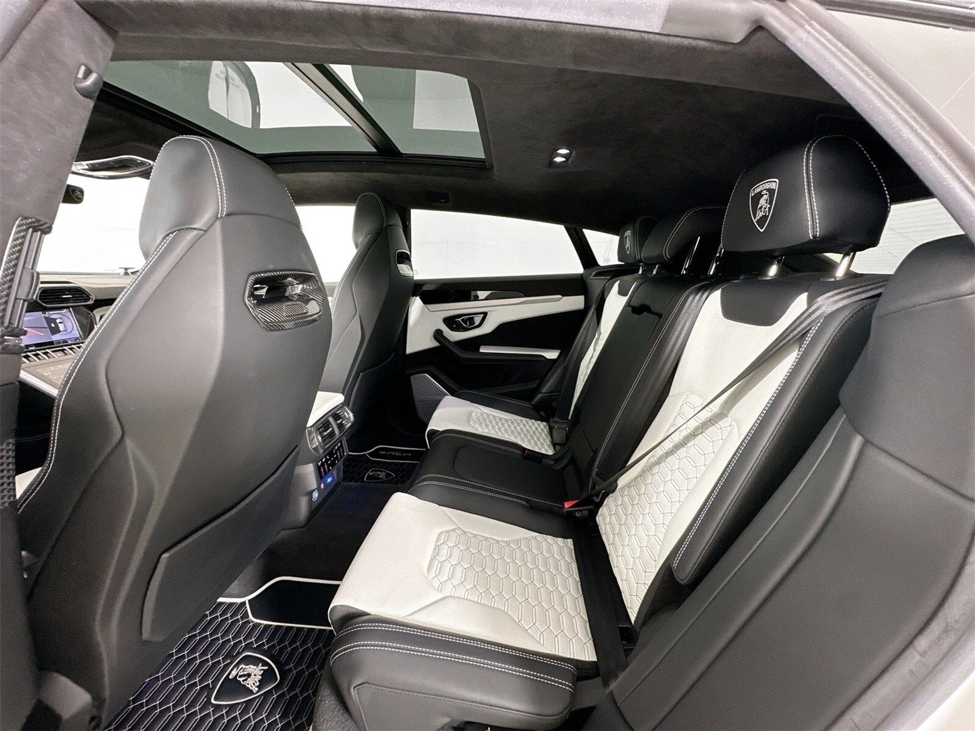 mph025_3226073643_ae2614d53eed1474f34a751e86b8a3bcx_d5bebae2f9