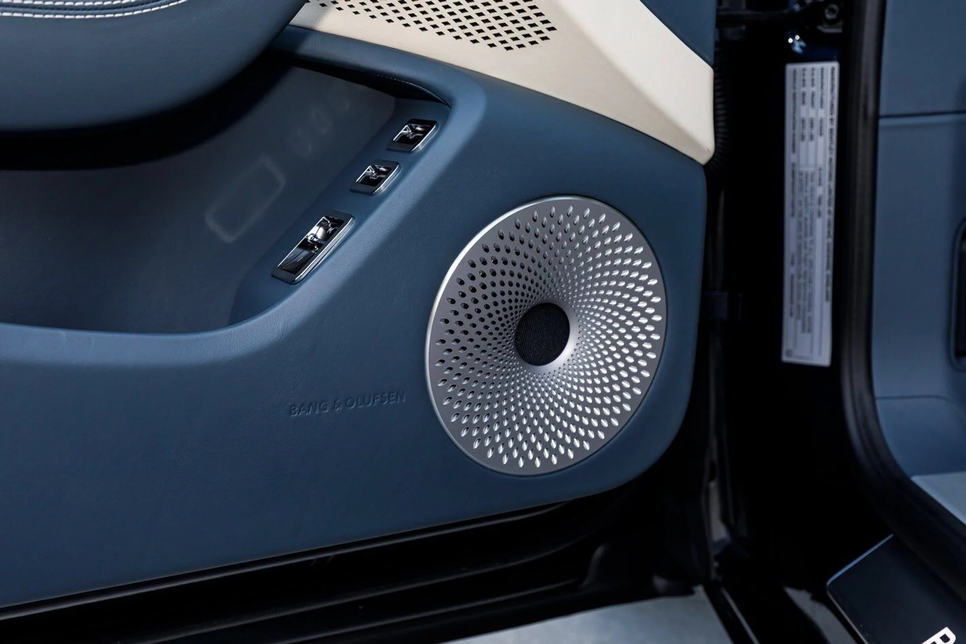 mph025_3231180657_724e6e1d1ab6777fd29c22c82bdb30b3x_a3081598bb