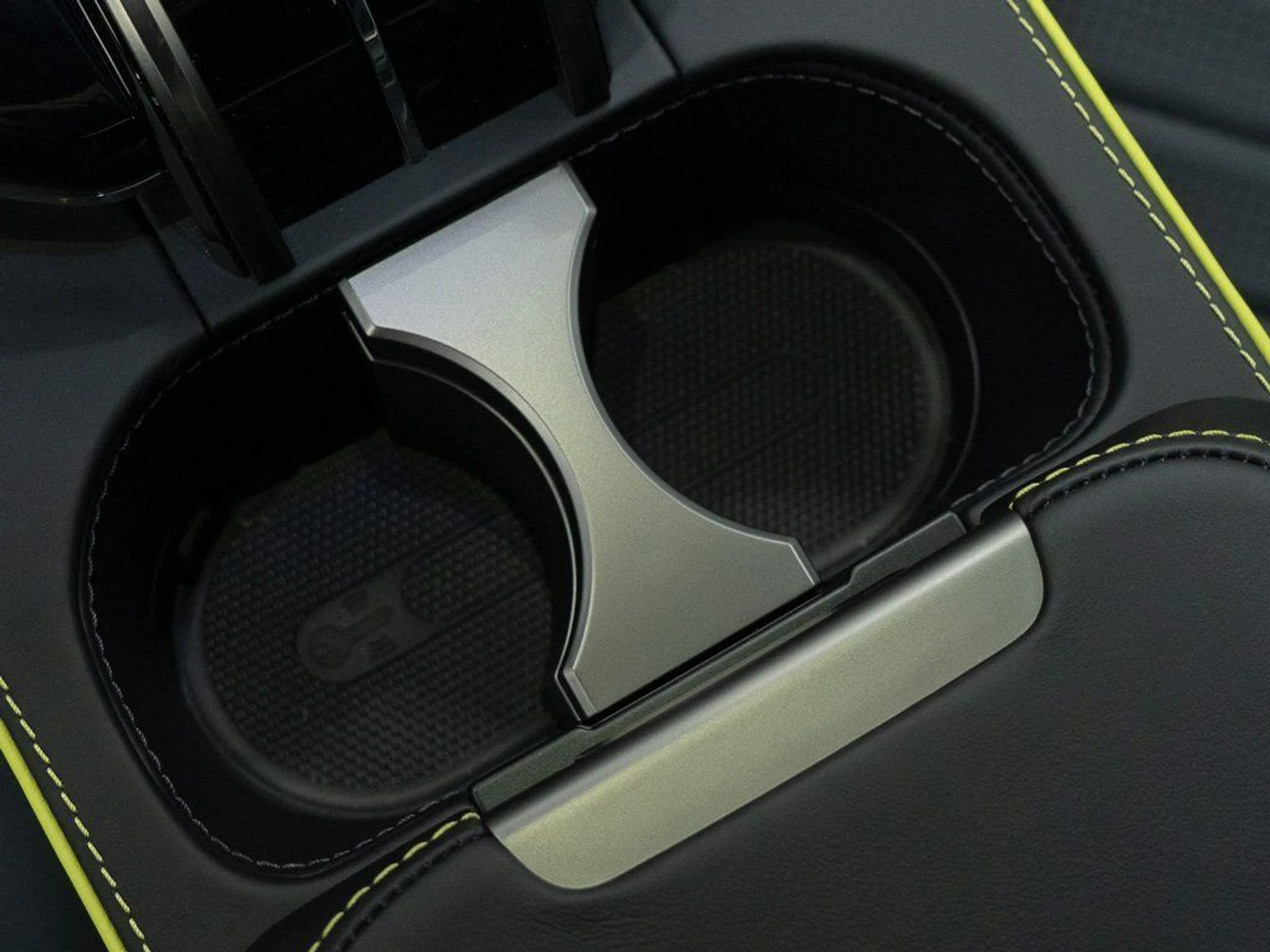 mph025_3233238798_c50d7ed2ecad6f347c38f8d4c139ec81_5150c44abc