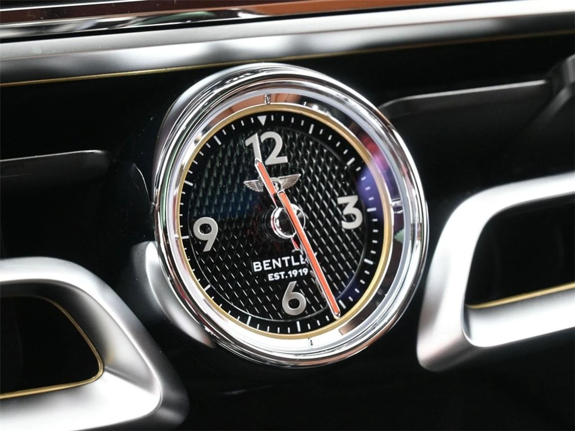 mph025_3233601918_8ba6a8025296e3cf329f163f339080e2x_5c3d2c5992