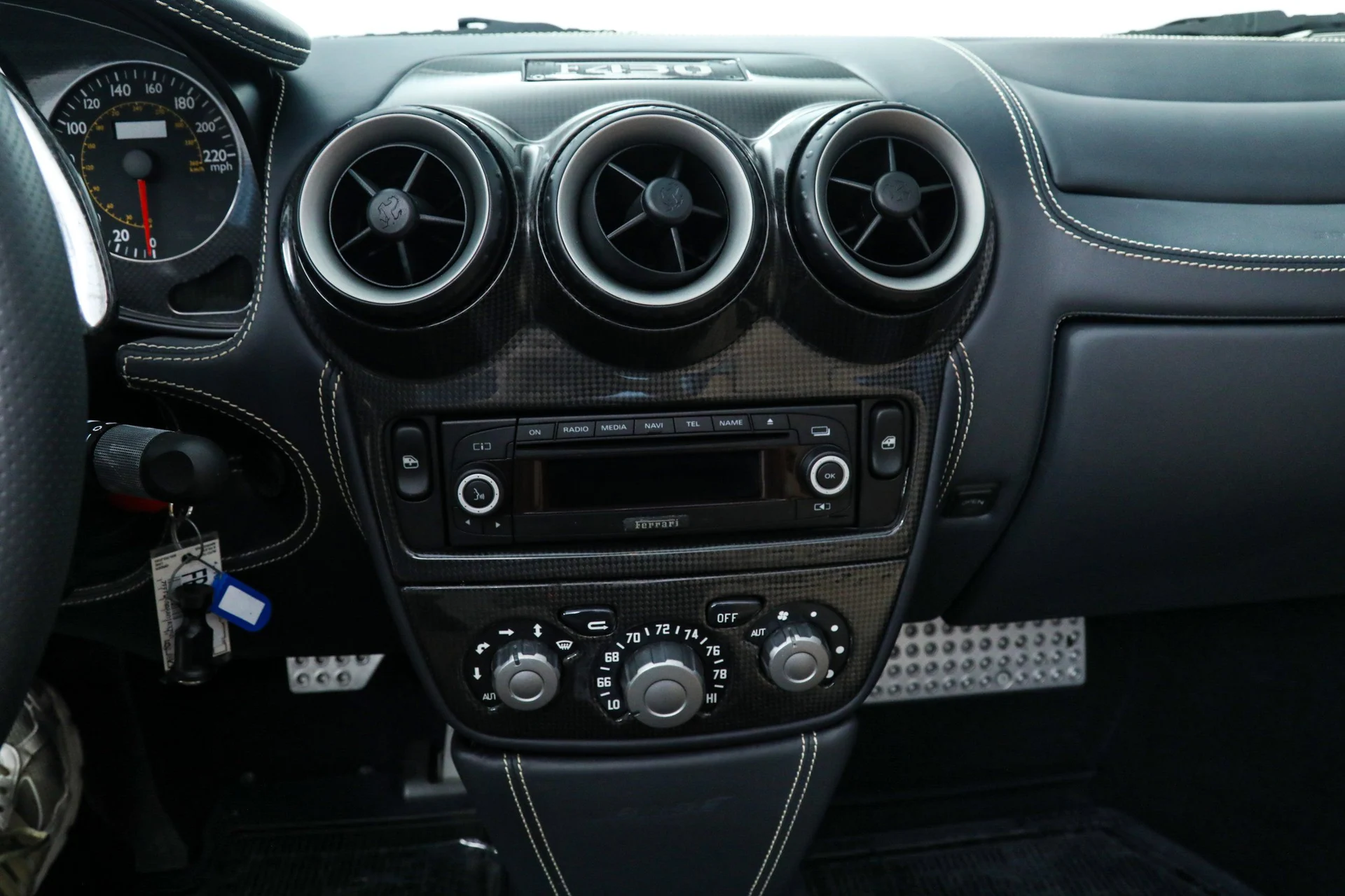 mph025_3241708797_c721f1eba6901f34a49bb36bdaf5f9b8_dd445ac050