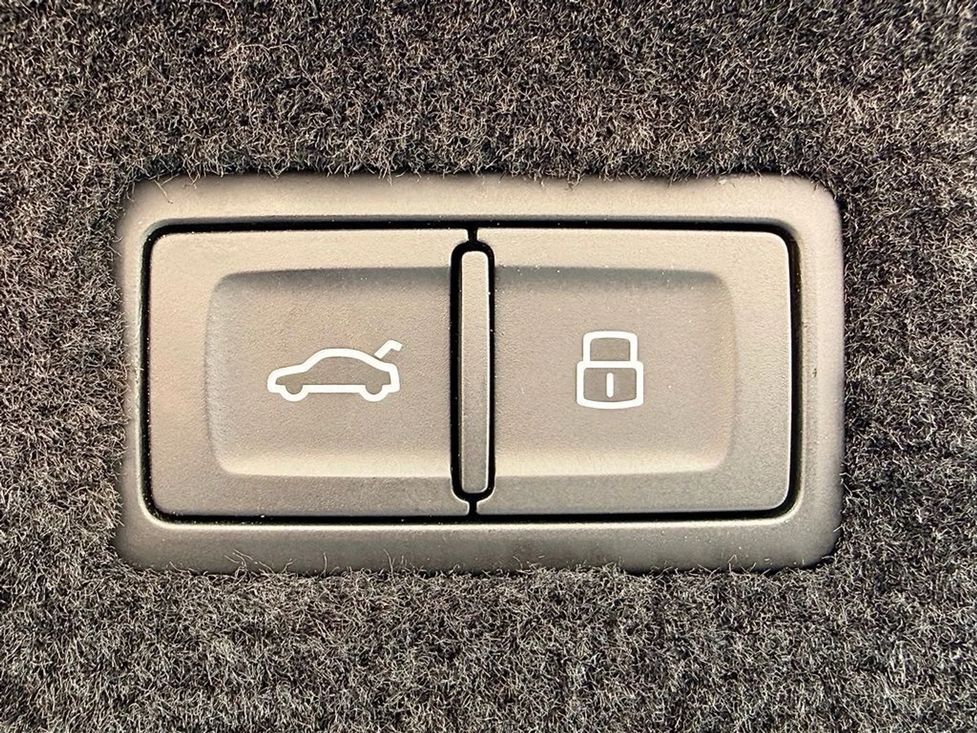 mph025_3245260375_ae62366b995d91f450a38b33df27bc23x_90dfadd45a