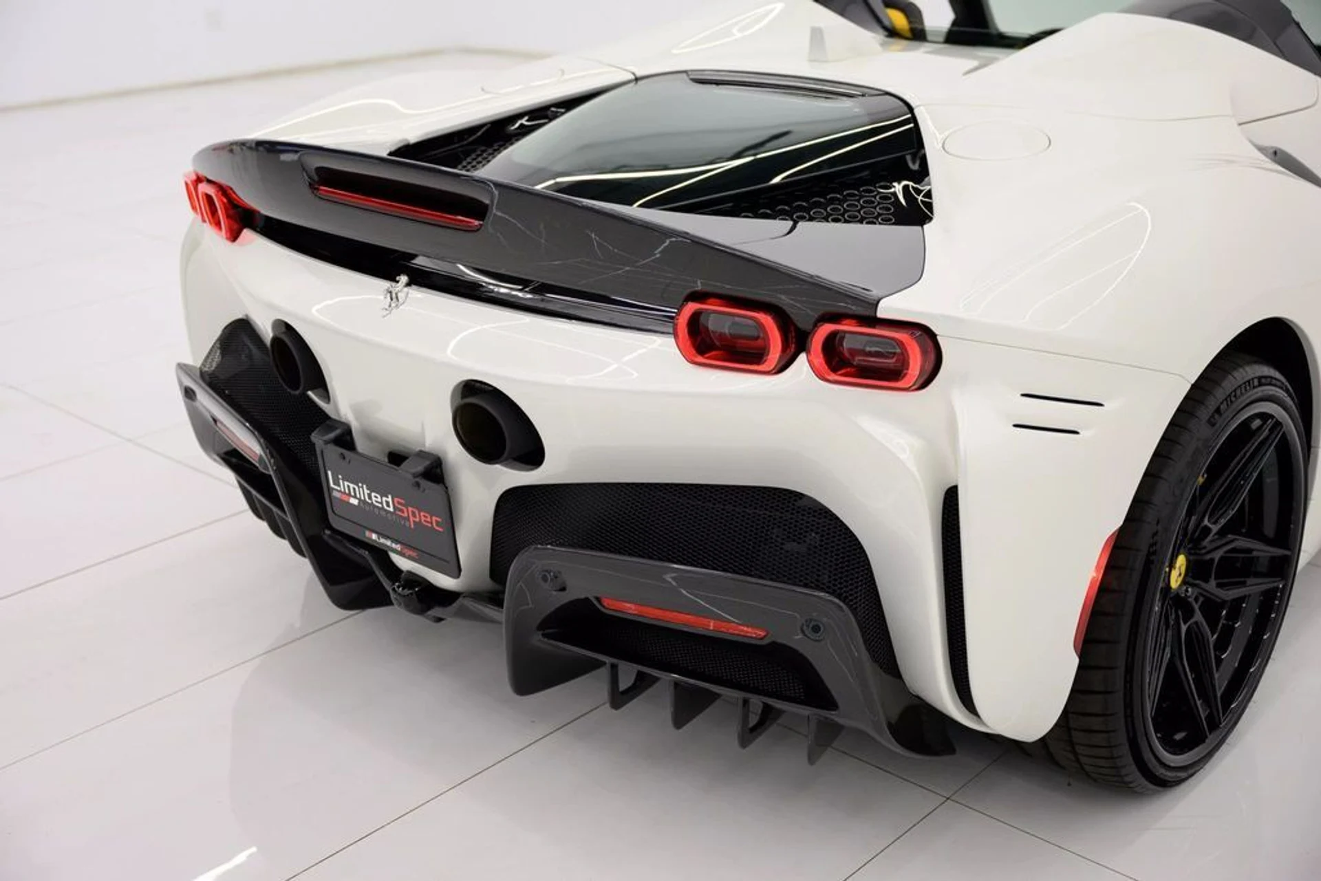 mph025_3247092737_ece2e94b1f409a3bdf5f10b93b7bca7d_bd10b2eff2