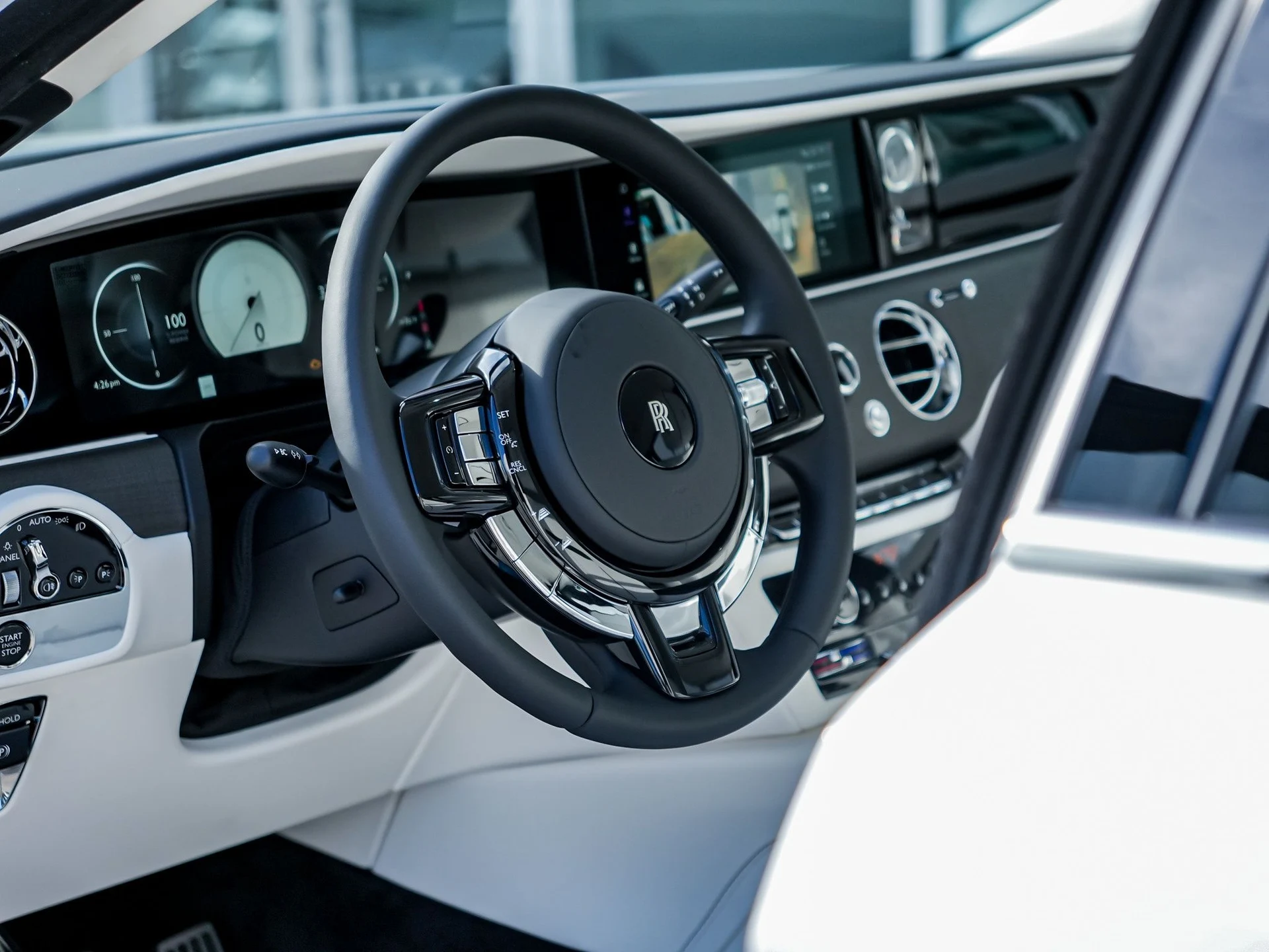 mph025_3252072764_Hi_Tech_Luxury_Imports_LLC_SCA_23_GZ_00_VU_236165_image_25_db10da8d01