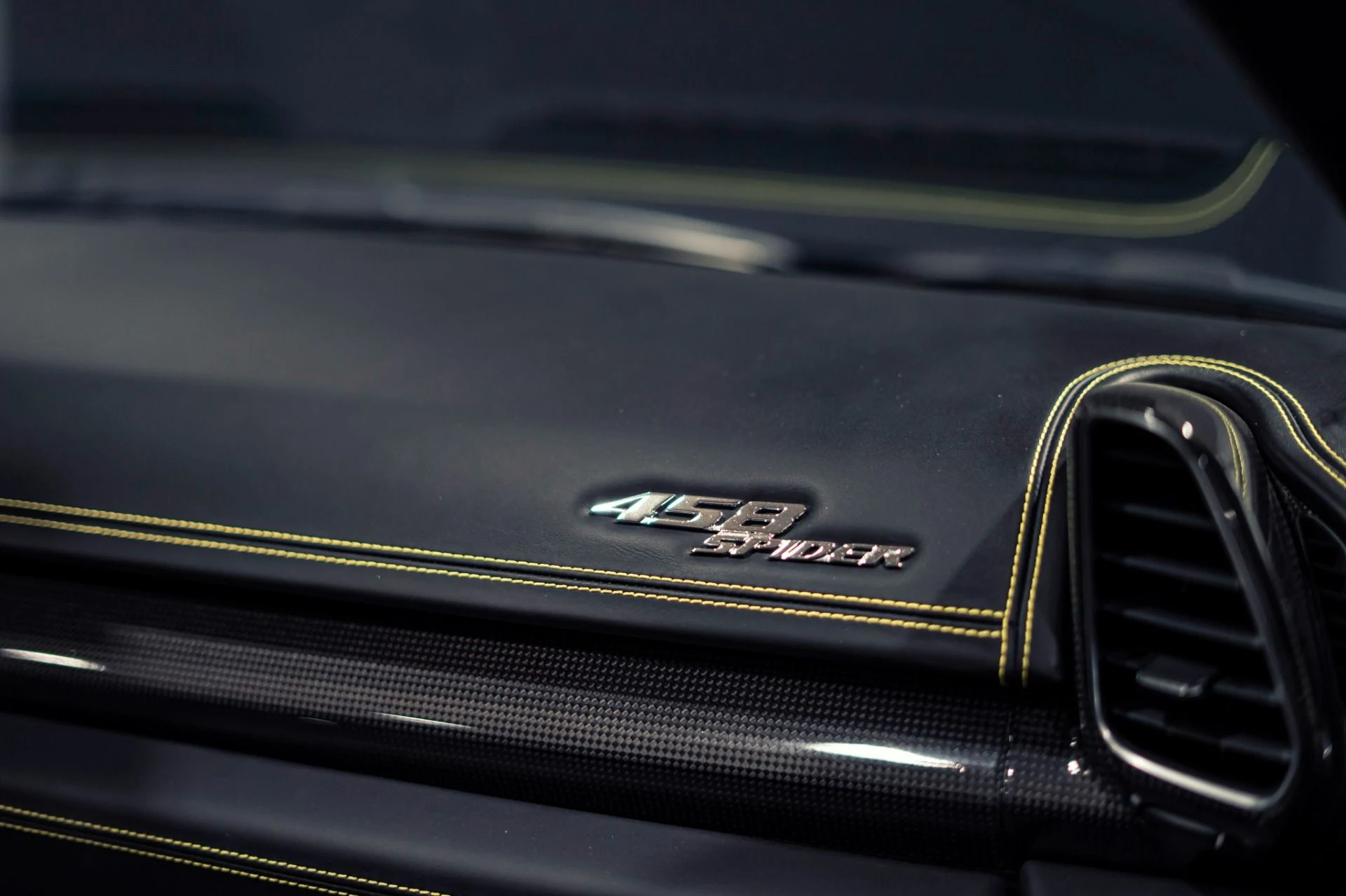 mph025_3252546645_Used_2015_Ferrari_458_Spider_Nero_Daytona_Paint_1779214998_7c4e47e623