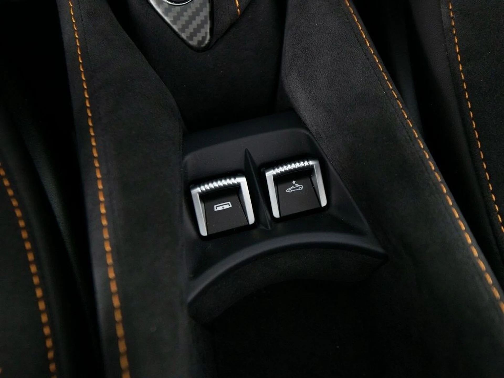 mph025_3255362020_85c458af86e564051089f076f8a95bbex_0bf8262aed