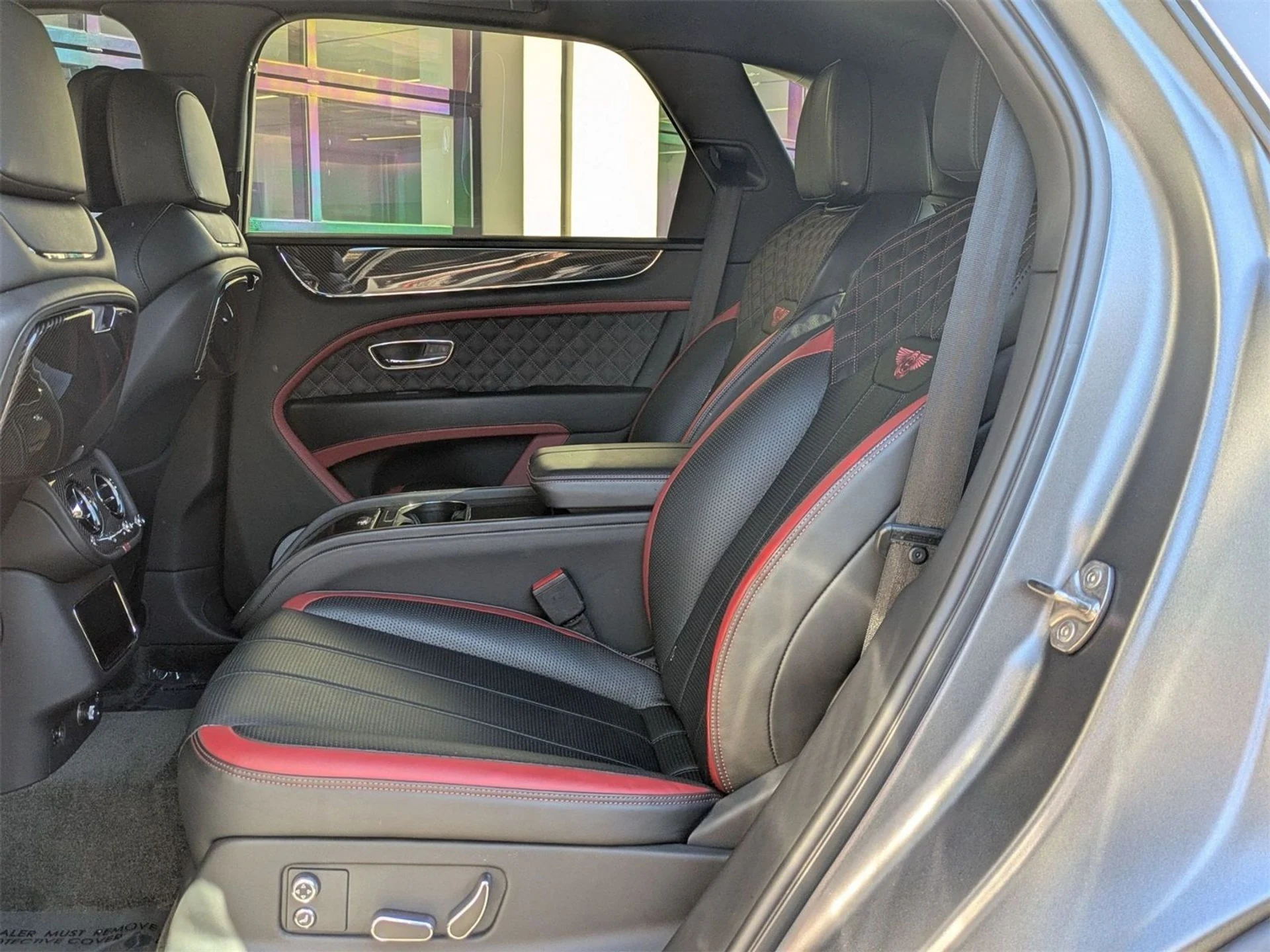 mph025_325597206_2357724c95130be6d385aae306e25e3c_eb085a4001