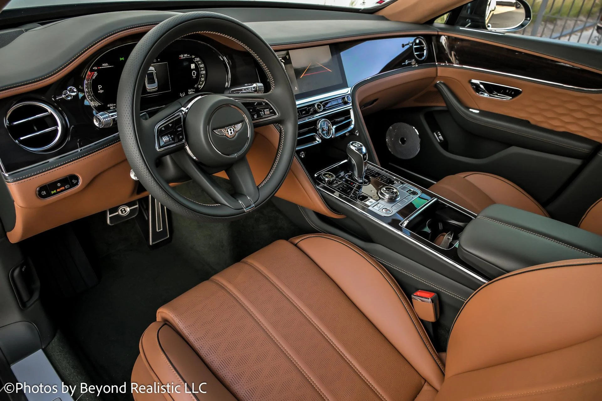 mph025_3256582352_Used_2025_Bentley_Flying_Spur_Speed_First_Edition_Specification_1761724536_3f58ffea77