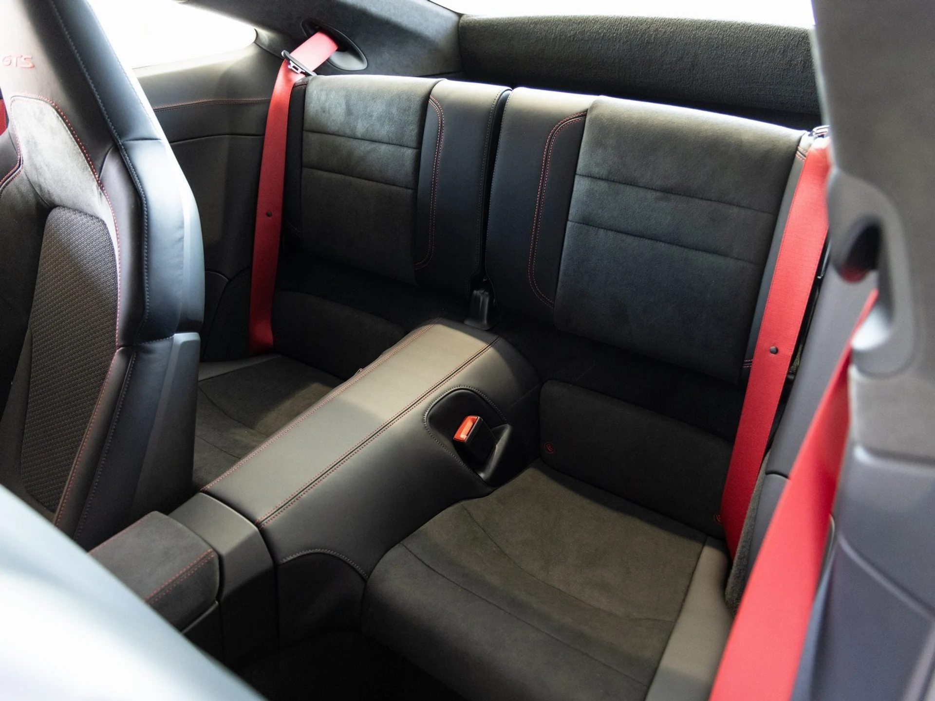 mph025_3277777373_26_3a97e5920b