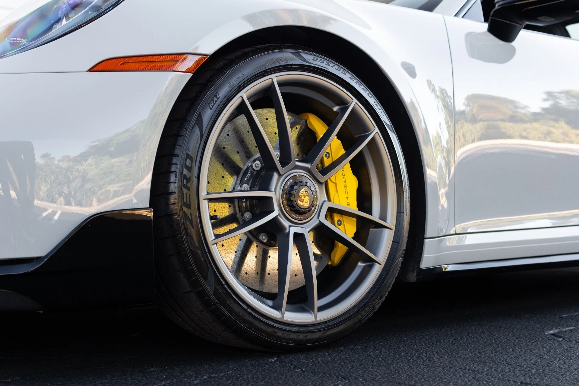 mph025_3280054422_Used_2025_Porsche_911_Turbo_S_1770437423_62cc477c56