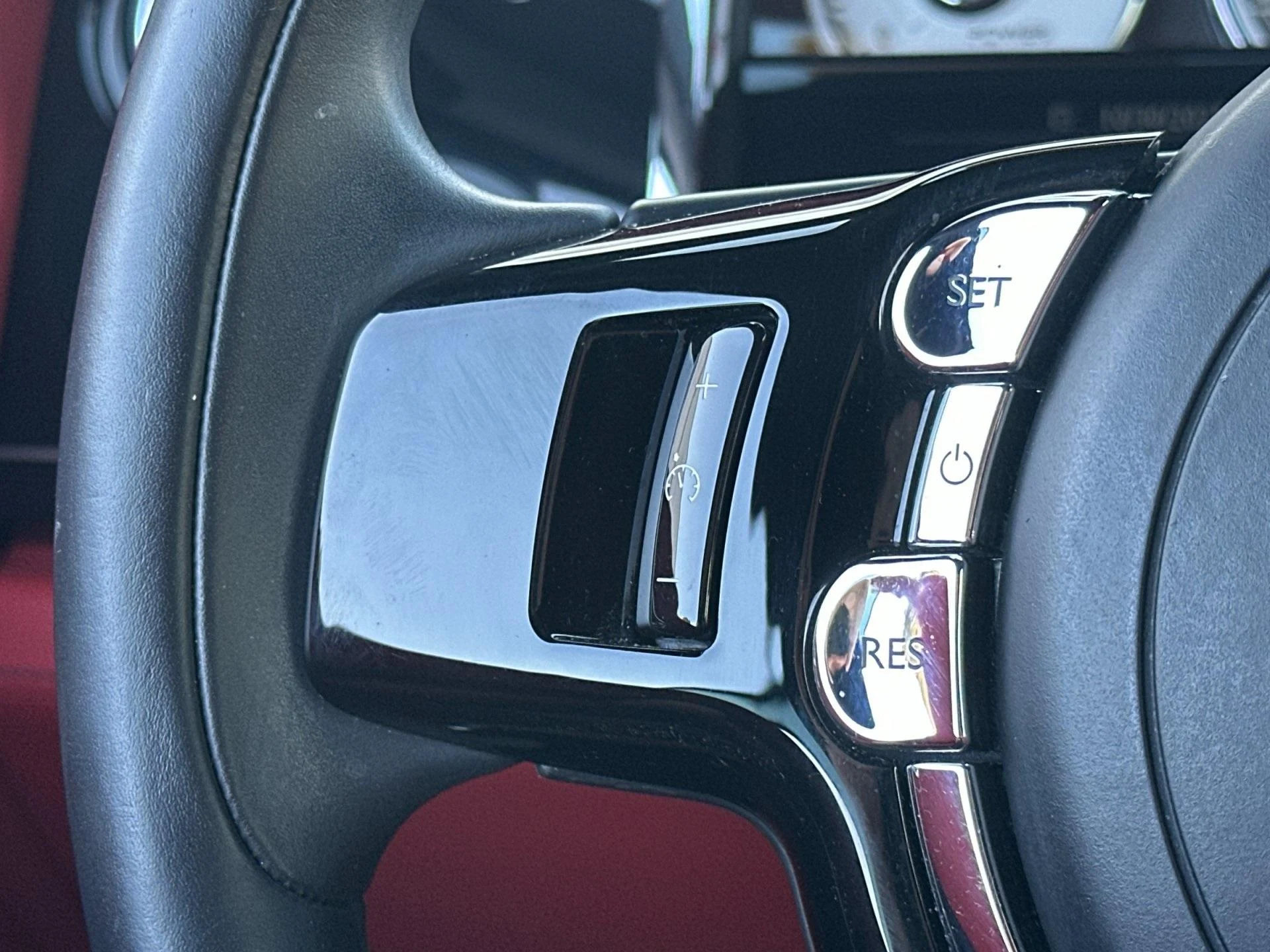 mph025_3282009912_Used_2017_Rolls_Royce_Wraith_1761919828_6a4a6f2adf