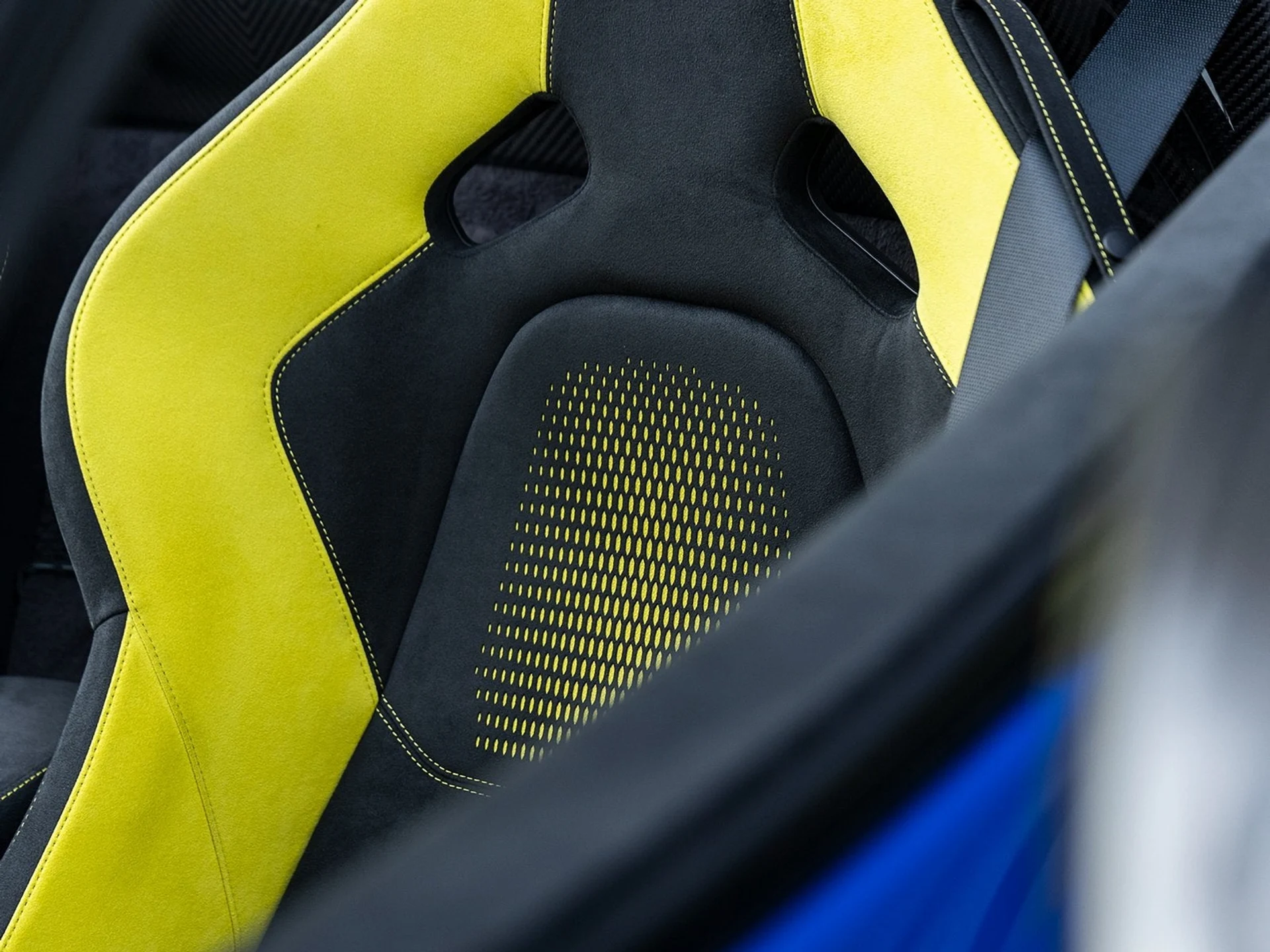 mph025_3287715886_26_b83d8b1f4d