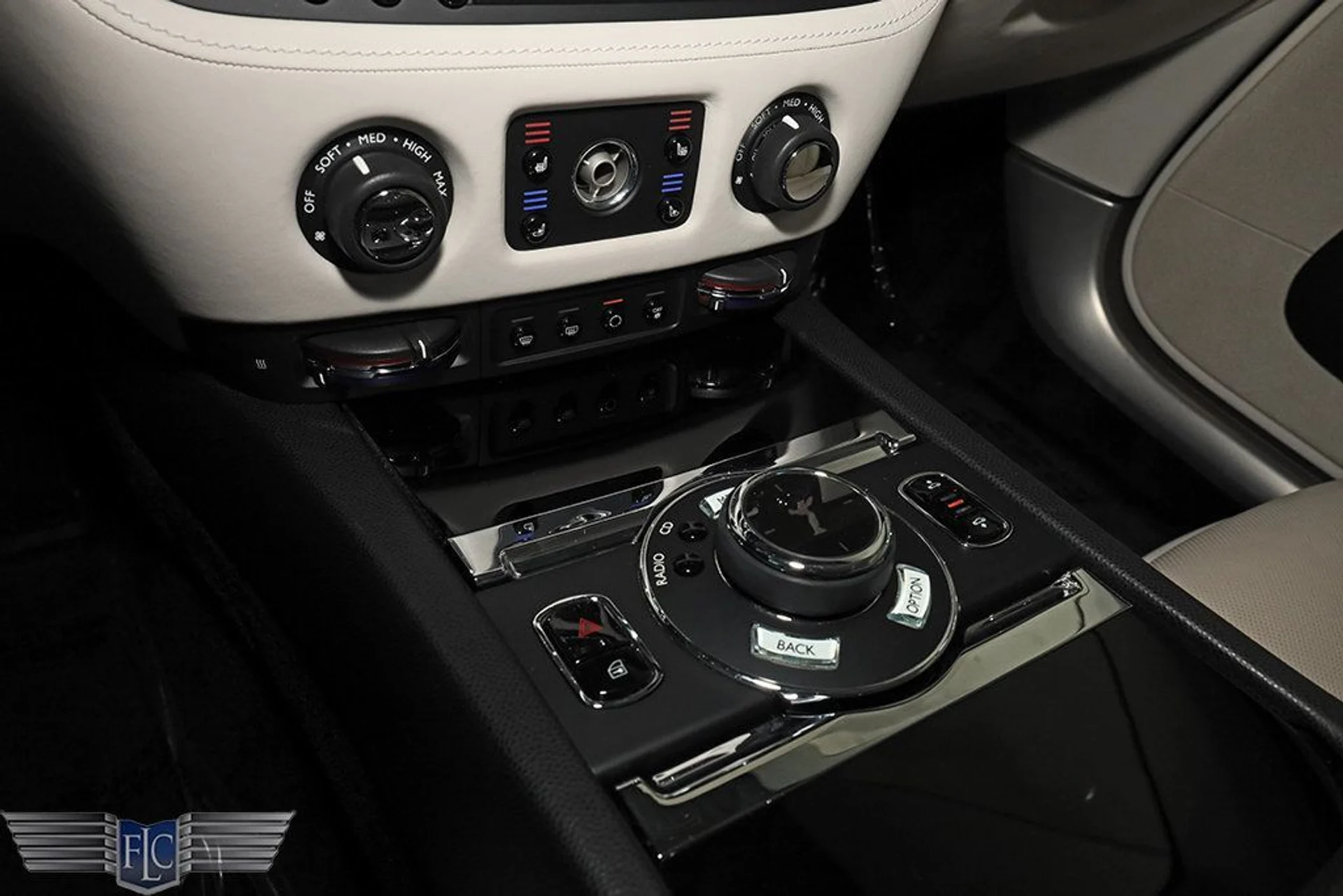 mph025_3293487256_used_2015_rolls_royce_wraith_2drcoupe_9689_22975127_26_1024_305747283e